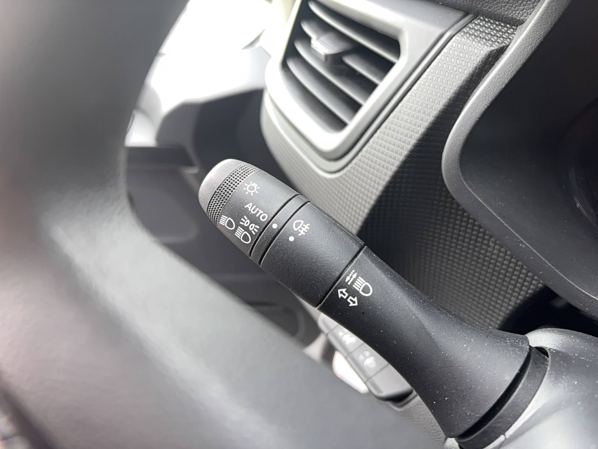 Vente en ligne Renault Trafic 3 Fourgon TRAFIC FGN L1H1 3000 KG BLUE DCI 130 au prix de 23 890 €