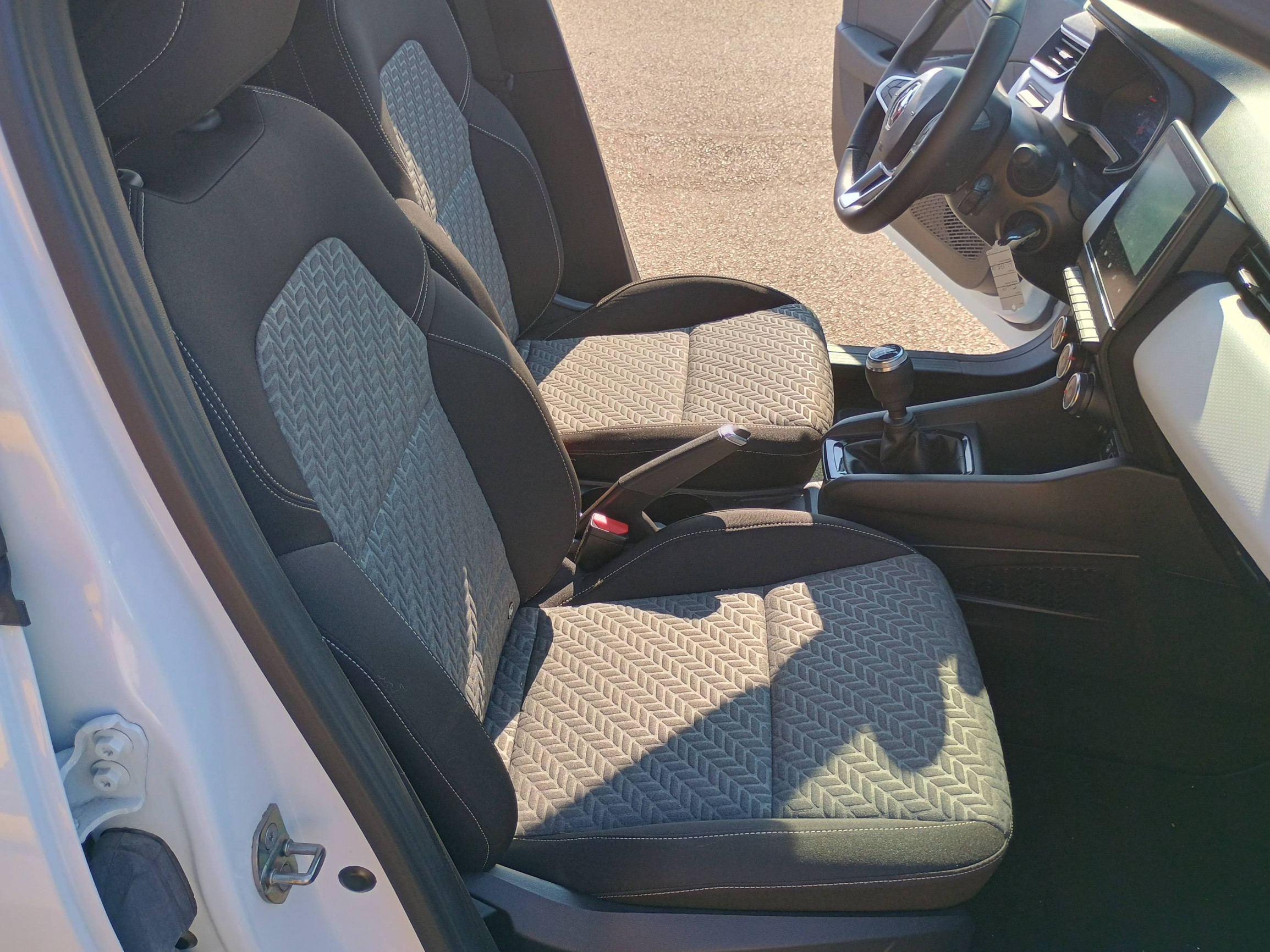 Vente en ligne Renault Clio 5 Clio TCe 90 au prix de 14 990 €