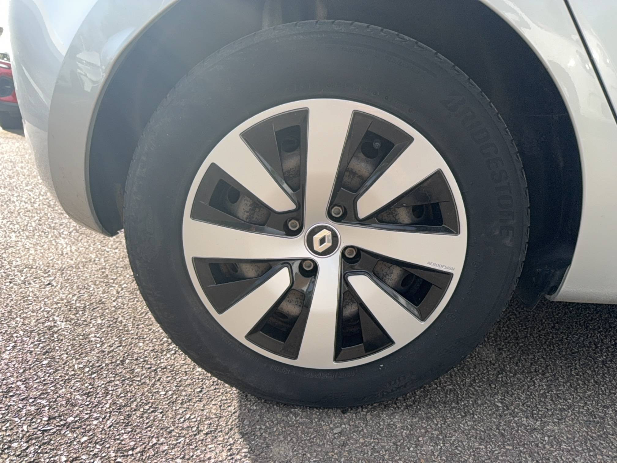 Vente en ligne Renault Clio 5 Clio Blue dCi 100 - 21N au prix de 13 990 €