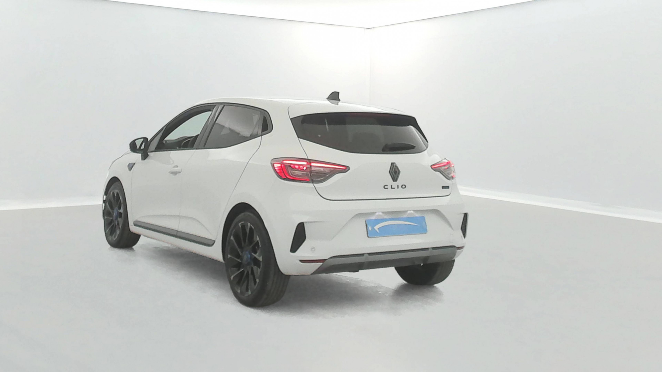 Vente en ligne Renault Clio 5 Clio E-Tech full hybrid 145 au prix de 20 790 €