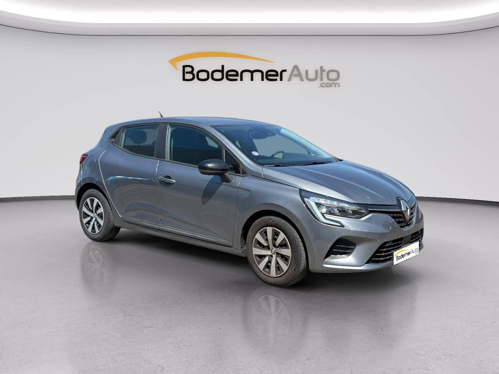 Vente en ligne Renault Clio 5 Clio TCe 90 au prix de 14 250 €
