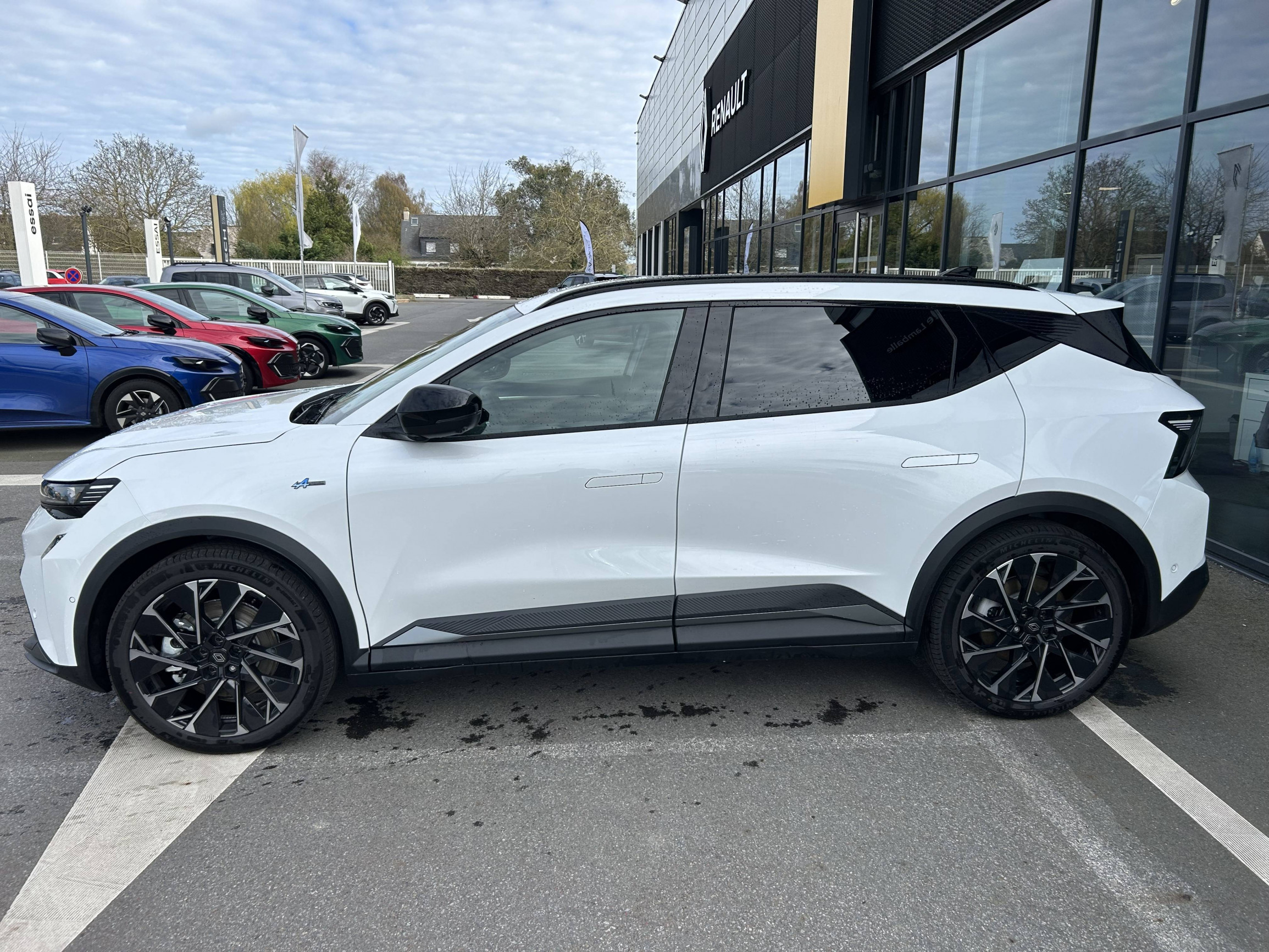 Vente en ligne Renault Scenic E-Tech  220 ch grande autonomie au prix de 48 990 €