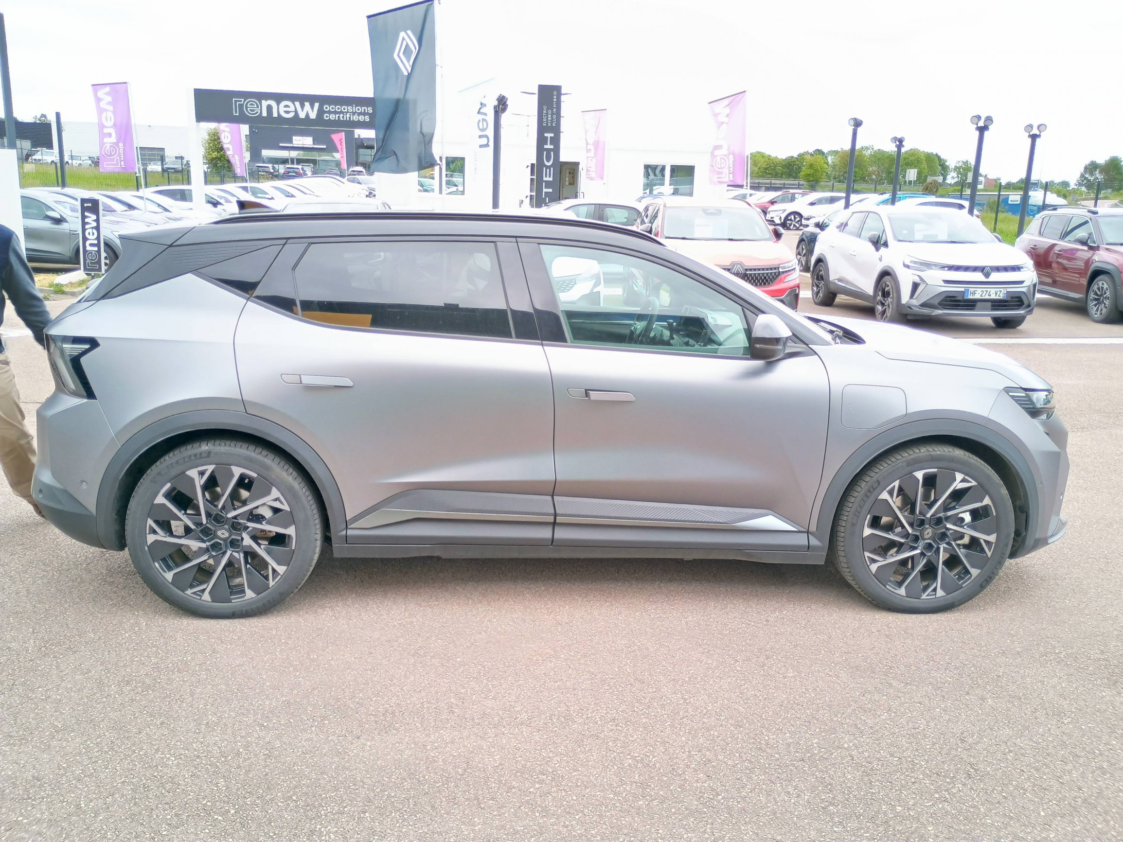 Vente en ligne Renault Scenic E-Tech Scenic E-Tech électrique 220 ch grande autonomie au prix de 40 990 €