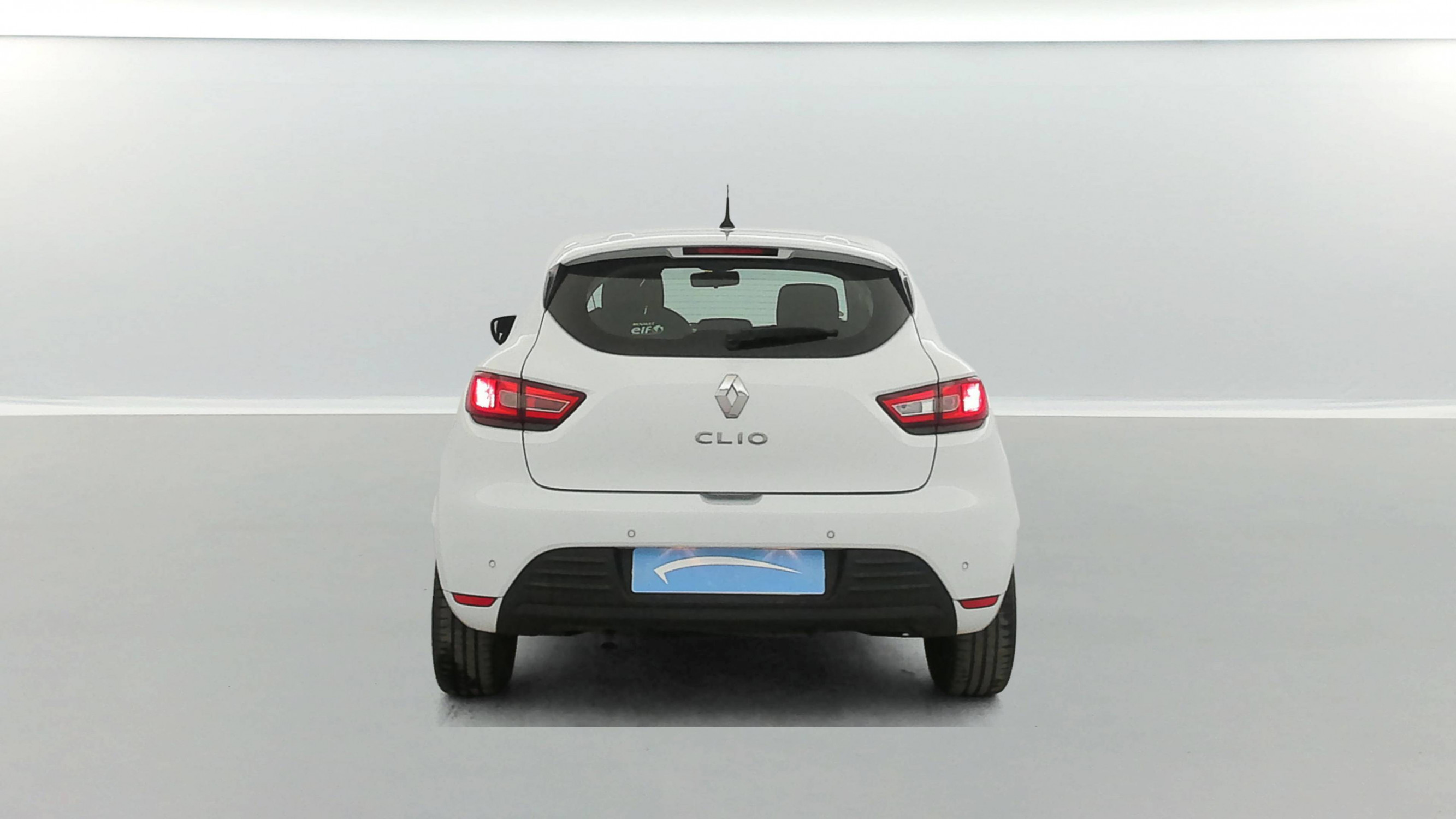 Vente en ligne Renault Clio 4 Clio dCi 75 E6C au prix de 10 890 €