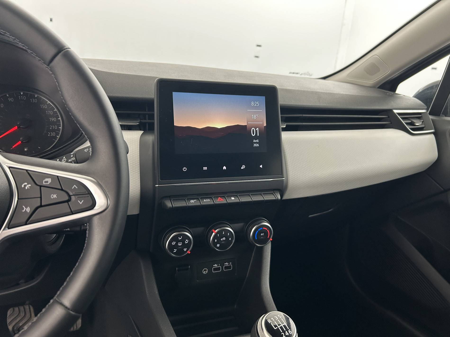 Vente en ligne Renault Clio 5 Clio TCe 90 au prix de 14 990 €