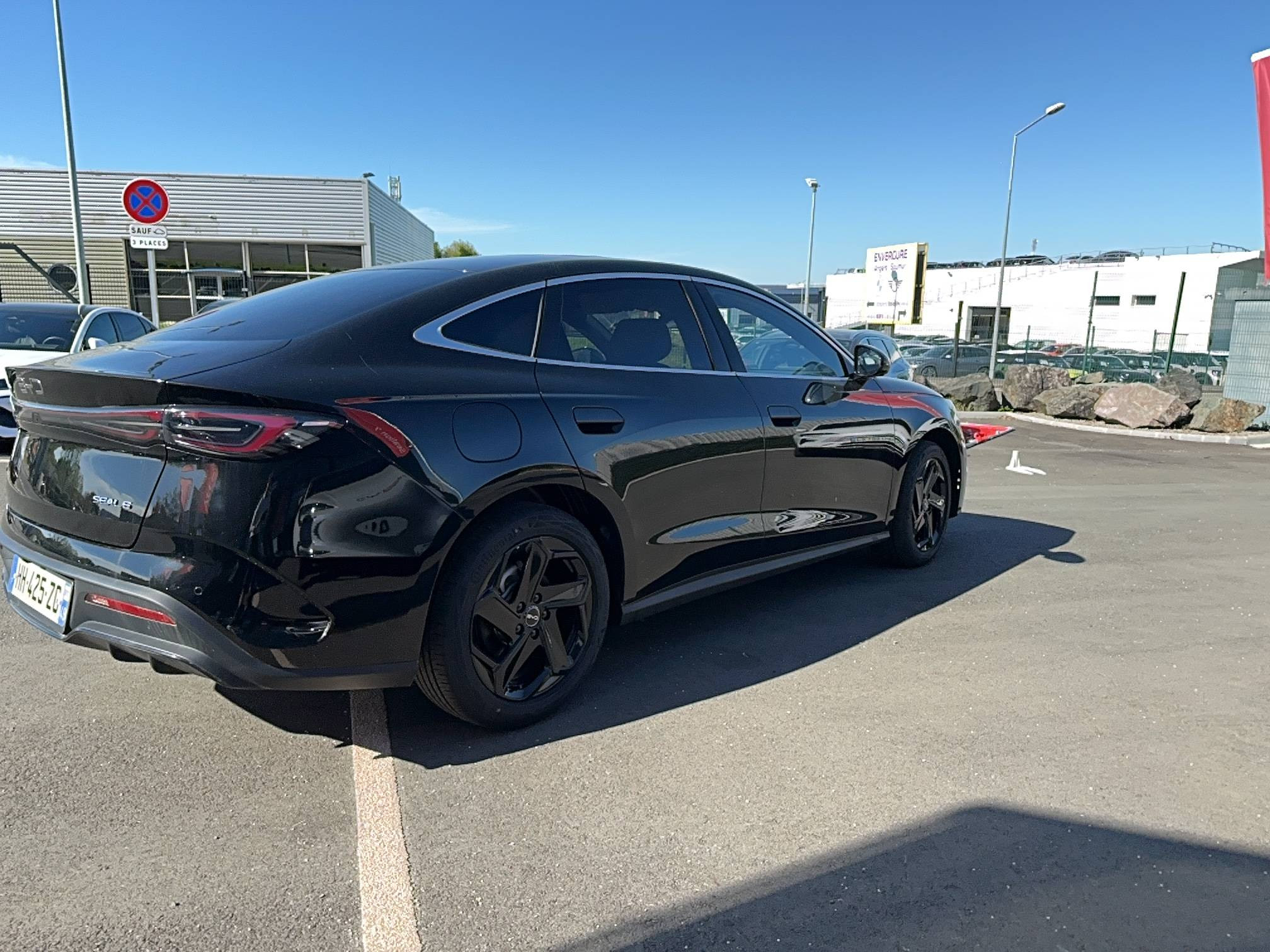 Vente en ligne Byd Seal 6 DM-i  1.5l DM-i 156 kW PHEV au prix de 38 990 €