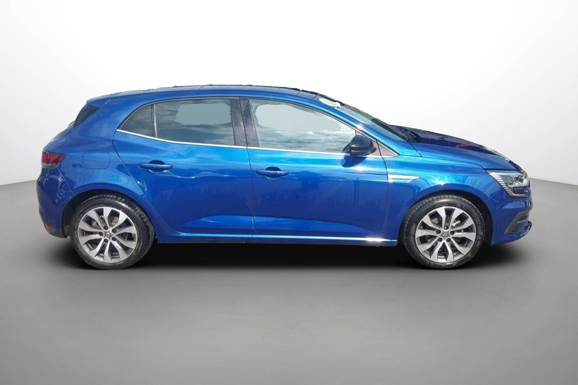 Vente en ligne Renault Megane 4  Blue dCi 115 EDC au prix de 20 990 €