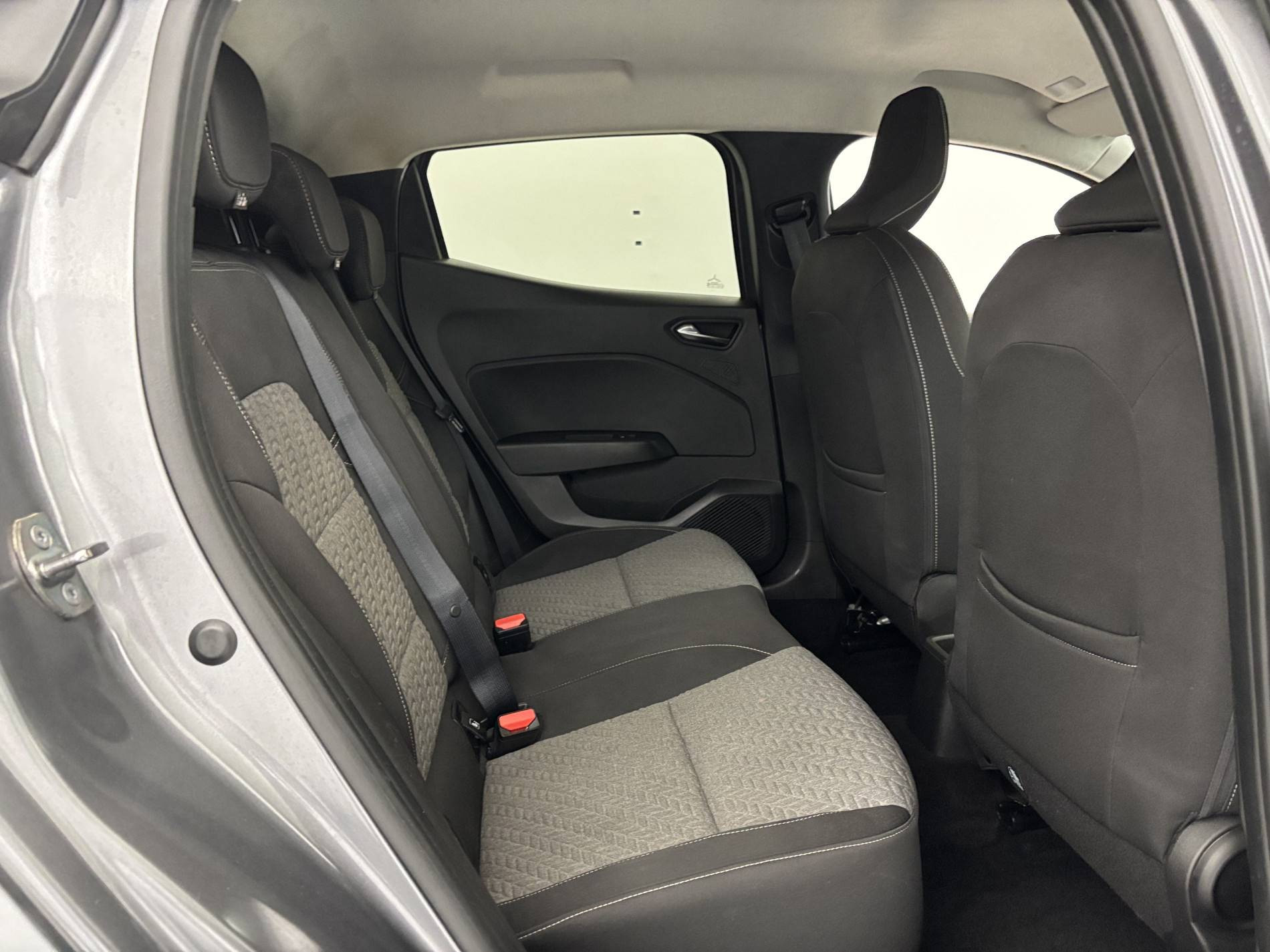 Vente en ligne Renault Clio 5 Clio TCe 90 au prix de 12 990 €