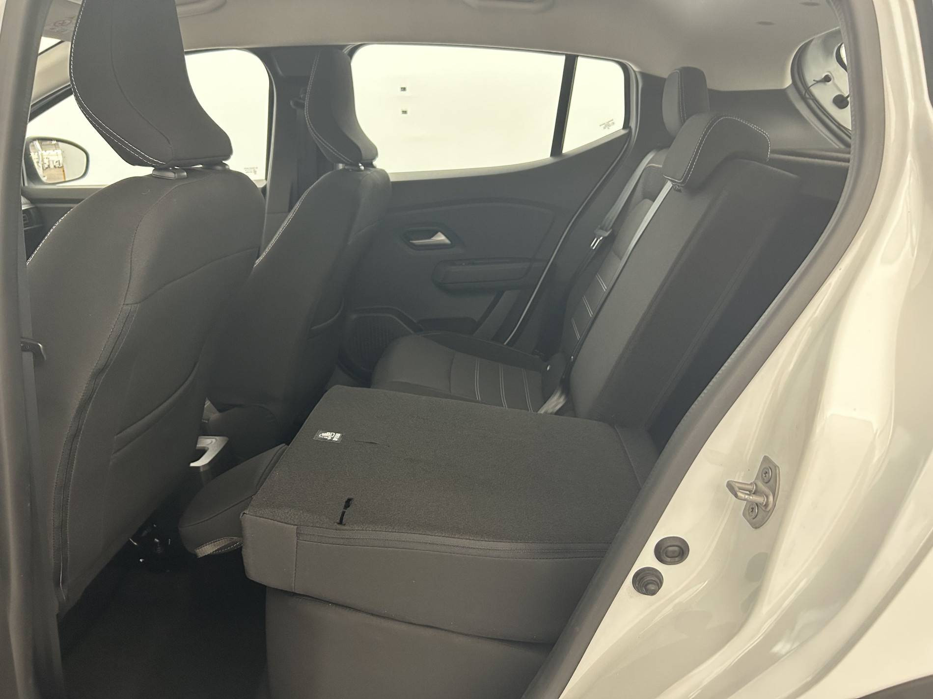 Vente en ligne Dacia Sandero  ECO-G 100 GSR2 au prix de 16 490 €