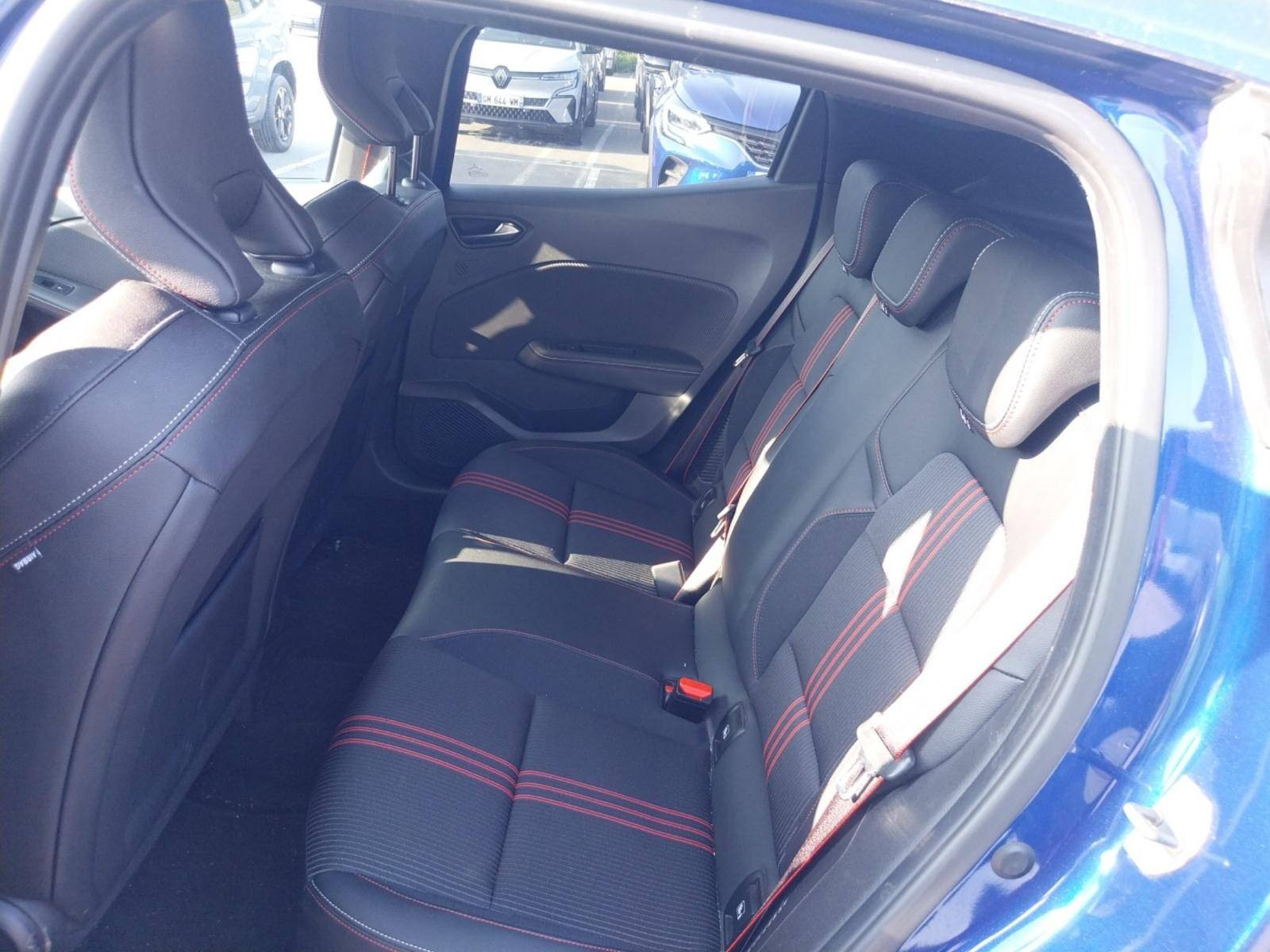 Vente en ligne Renault Clio 5 Clio E-Tech hybride 145 au prix de 19 490 €