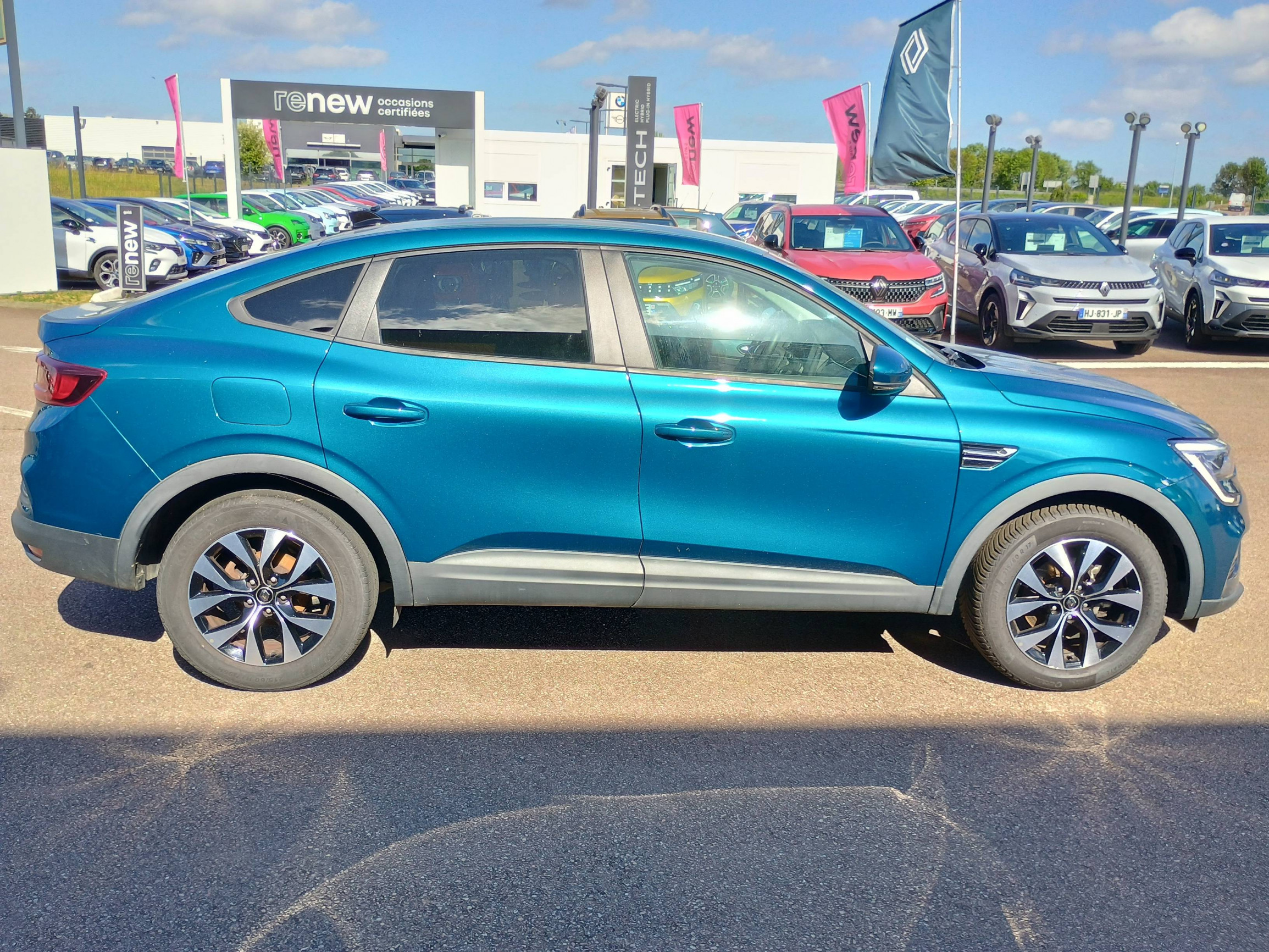 Vente en ligne Renault Arkana  E-Tech hybride 145 - 22 au prix de 21 991 €