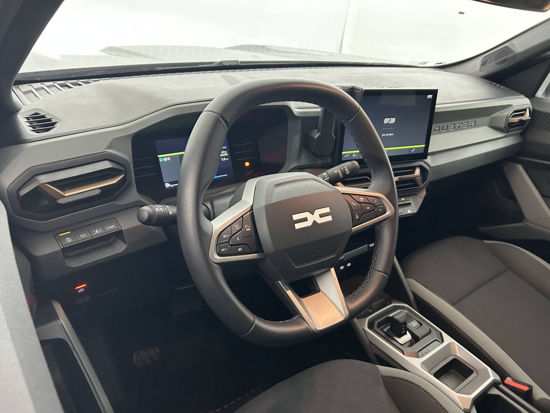 Vente en ligne Dacia Duster  Hybrid 140 au prix de 24 890 €