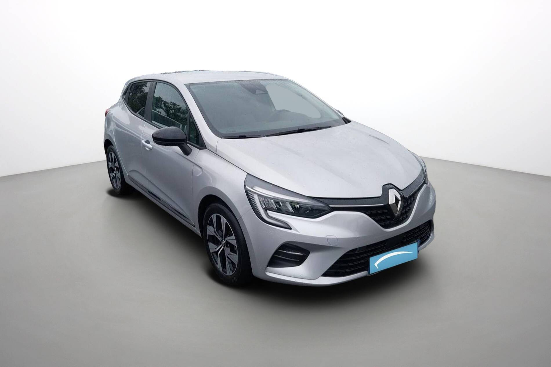 Vente en ligne Renault Clio 5 Clio E-Tech full hybrid 145 au prix de 17 490 €