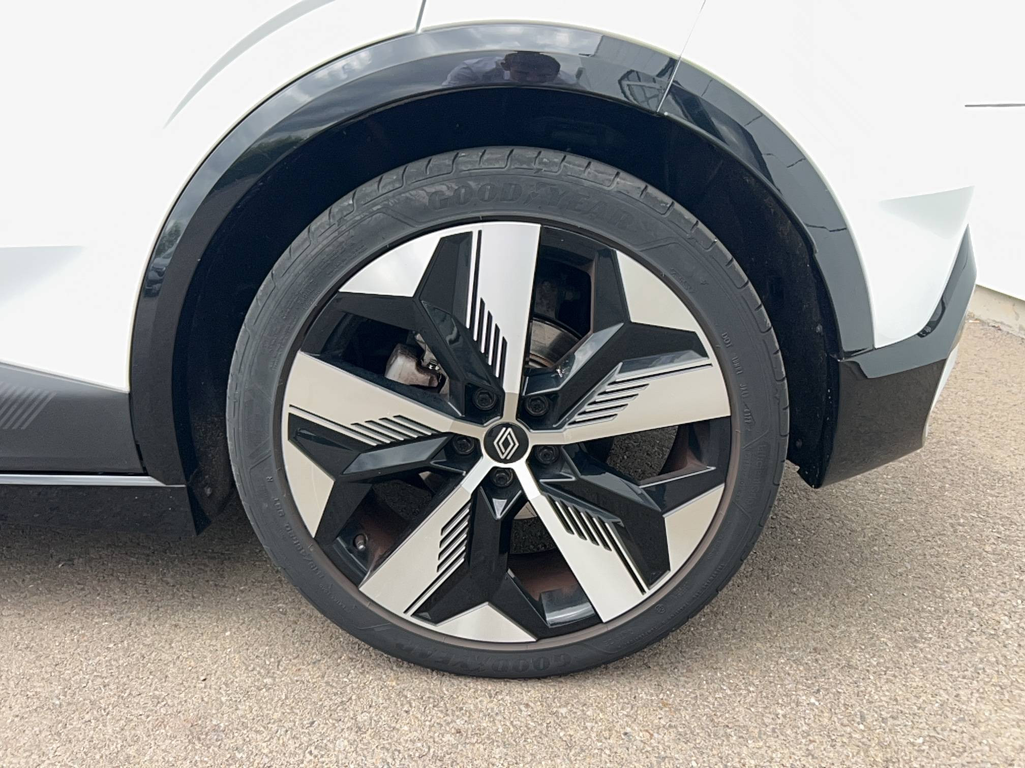 Vente en ligne Renault Megane E-Tech  EV60 220 ch super charge au prix de 23 990 €