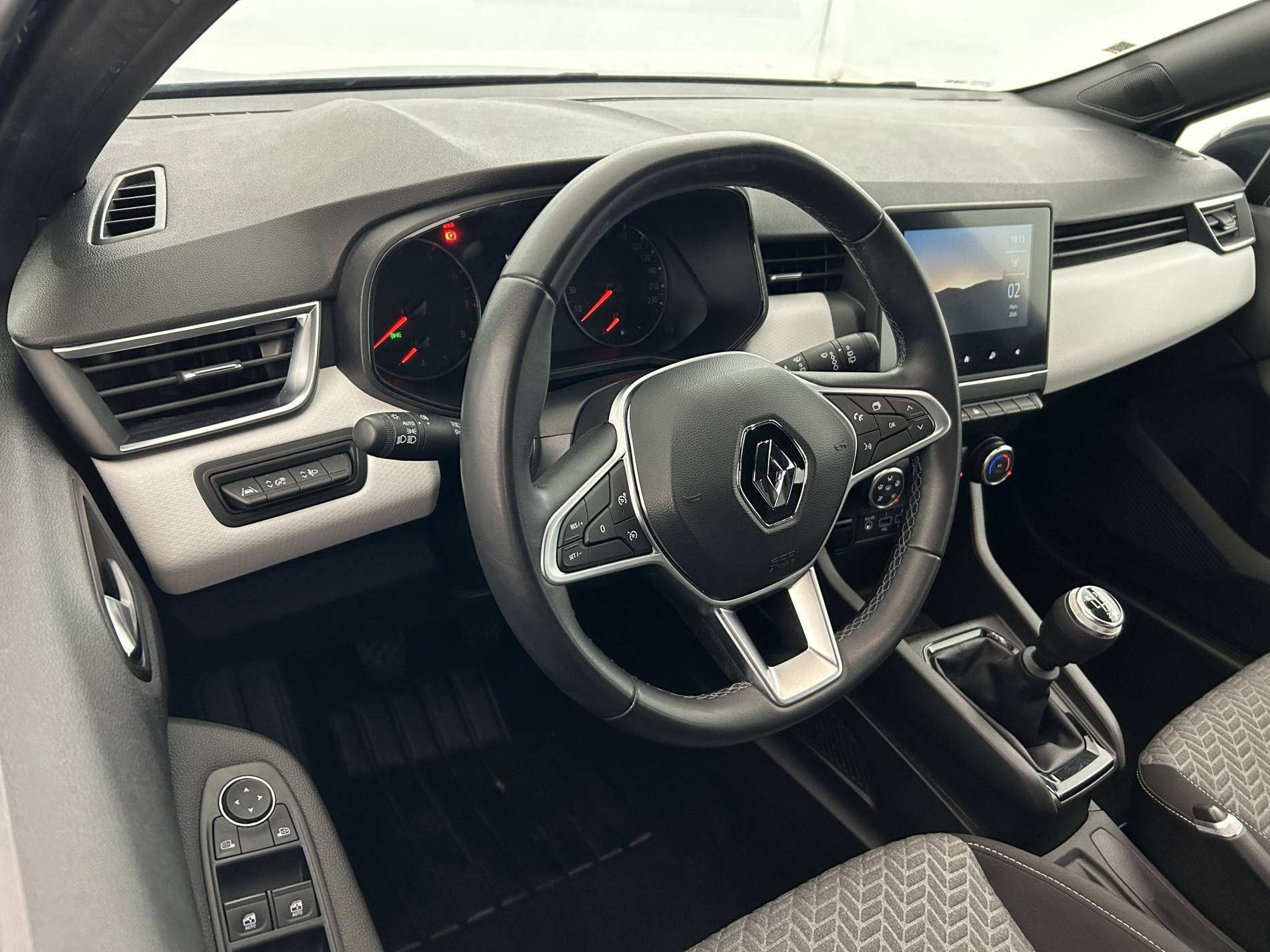 Vente en ligne Renault Clio 5 Clio TCe 90 - 21N au prix de 13 790 €