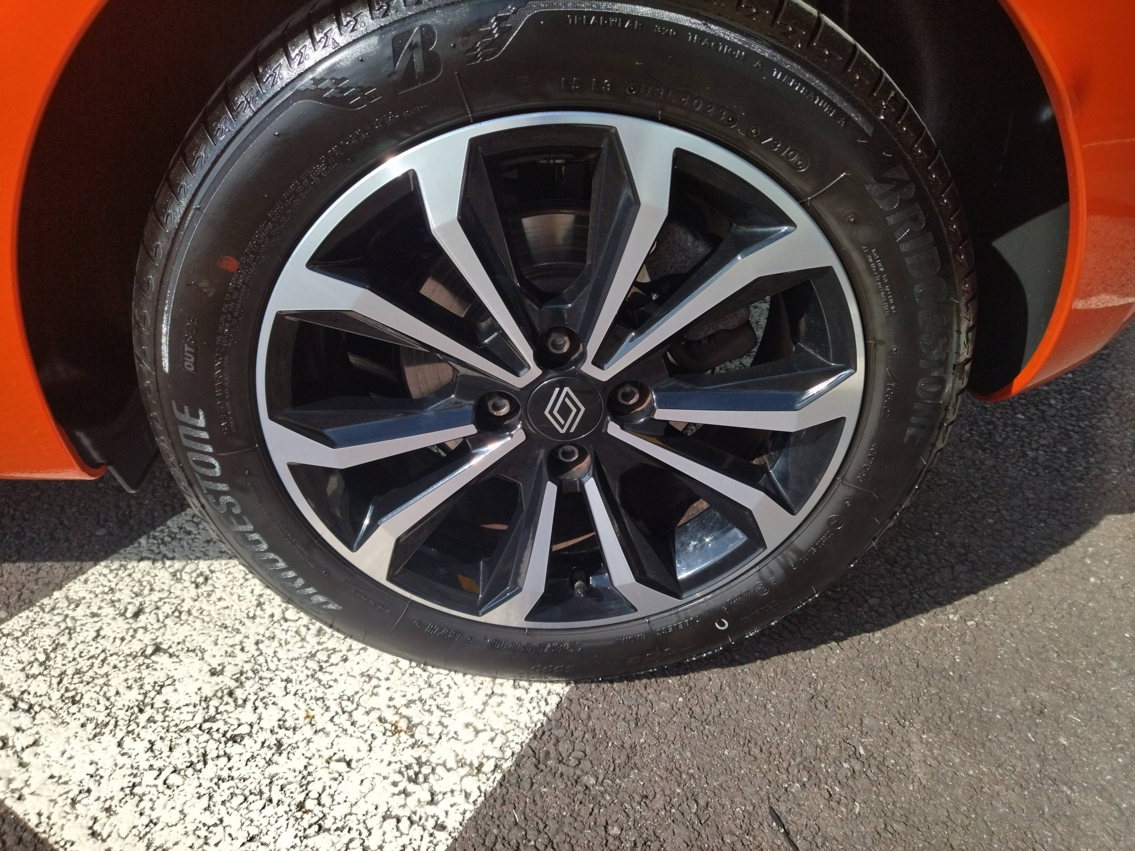 Vente en ligne Renault Clio 5 Clio TCe 90 au prix de 15 870 €