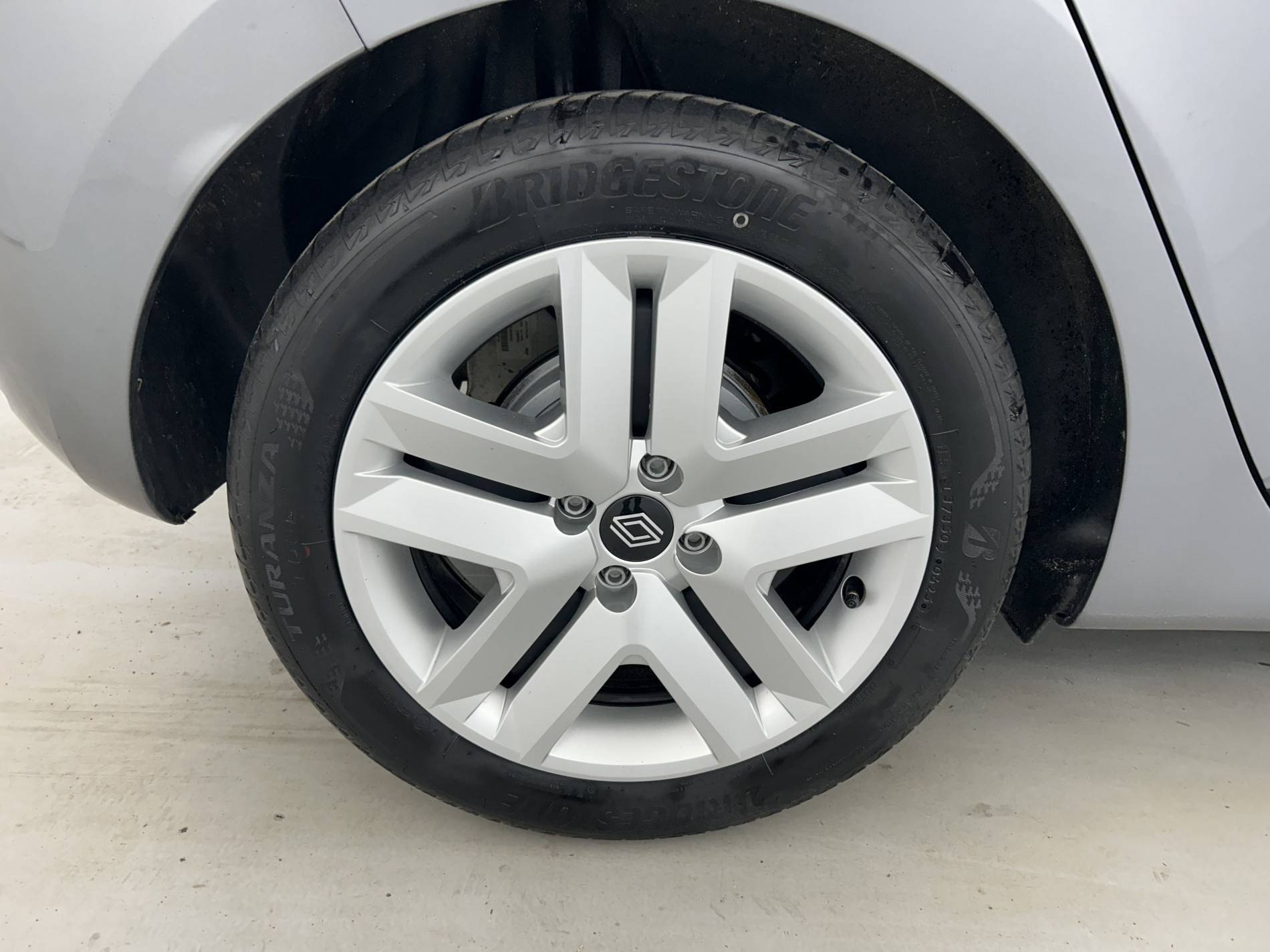 Vente en ligne Renault Clio 5 Clio E-Tech full hybrid 145 ch GSR2 au prix de 19 990 €