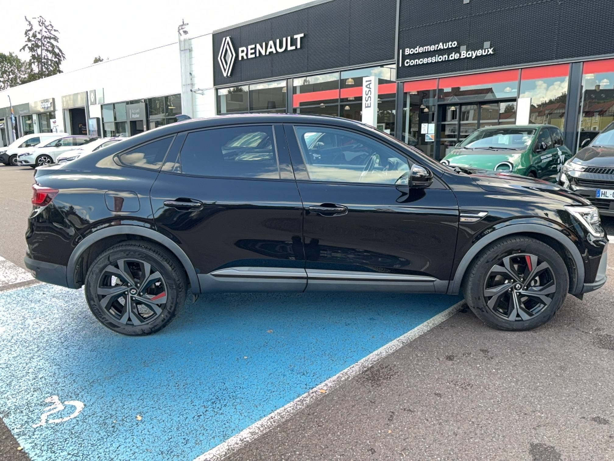 Vente en ligne Renault Arkana  E-Tech 145 - 21B au prix de 20 990 €