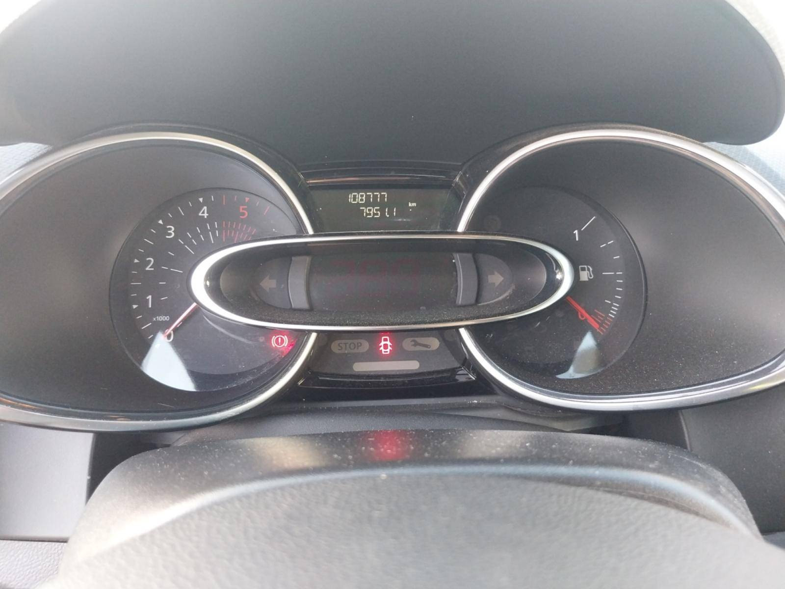 Vente en ligne Renault Clio 4 Estate Clio Estate dCi 90 E6C au prix de 11 590 €