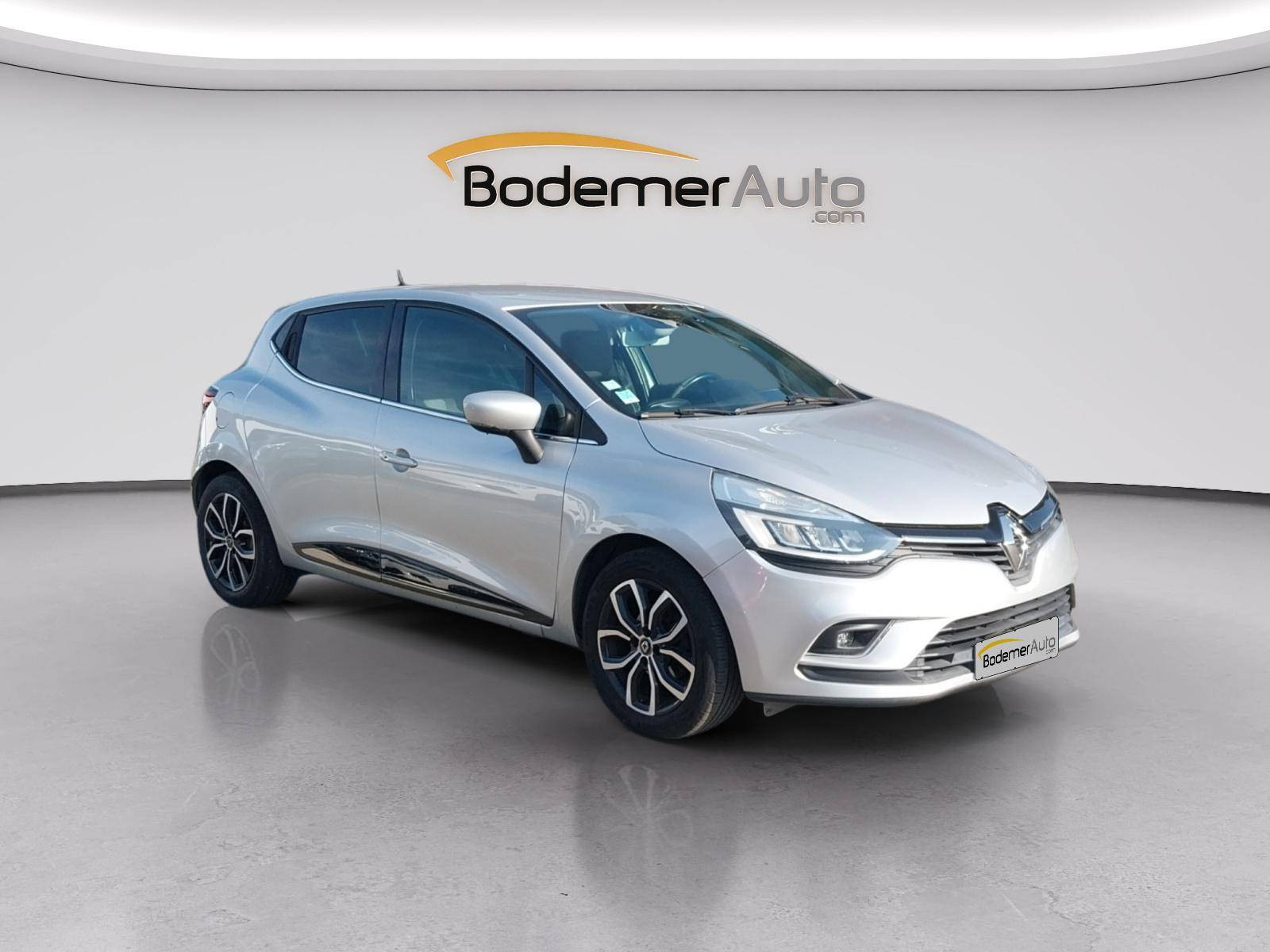 Vente en ligne Renault Clio 4 Clio TCe 90 E6C au prix de 10 990 €