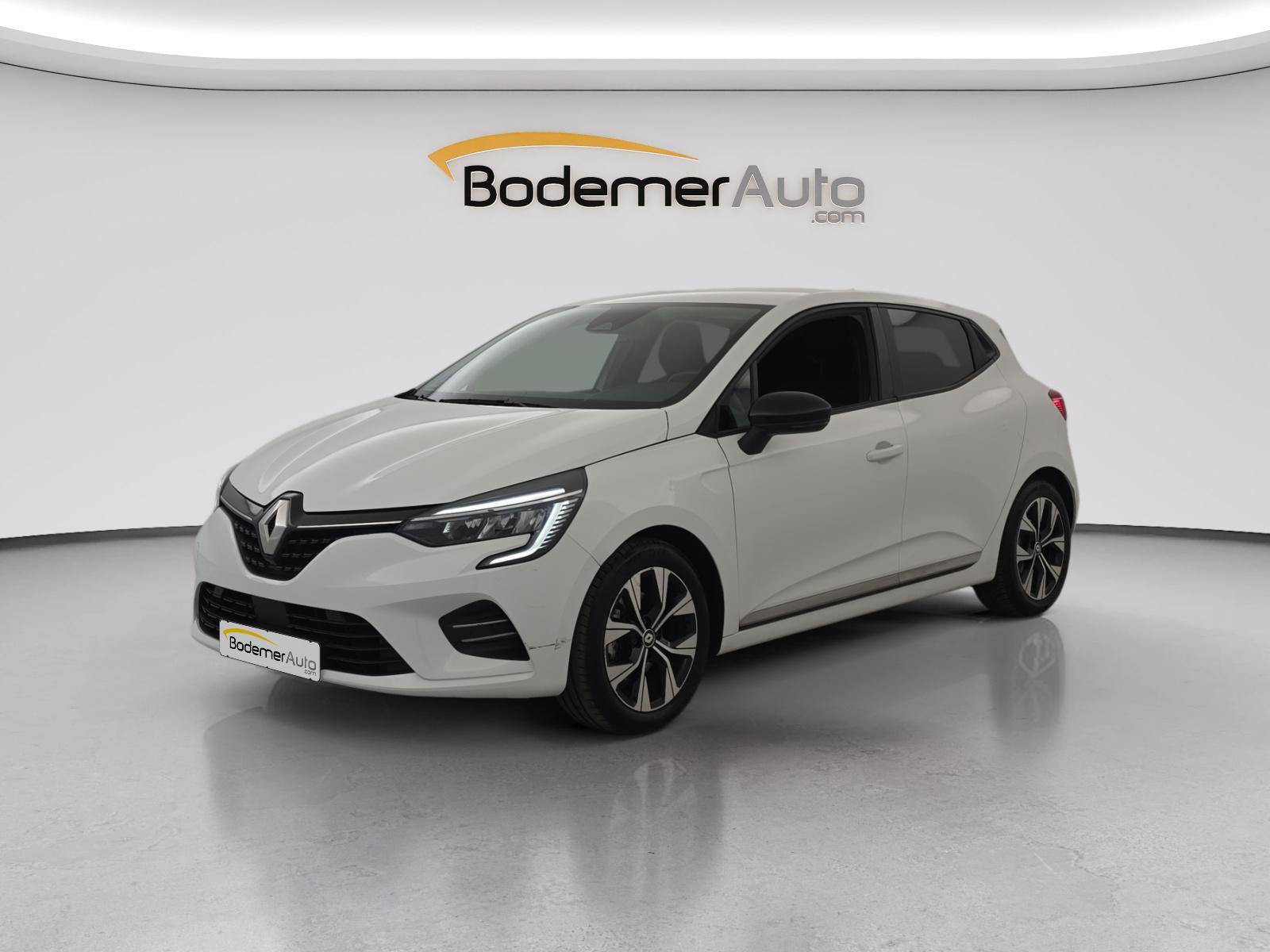 Renault Clio 5 Clio E-Tech full hybrid 145 occasion de 2023 en vente à Quimper