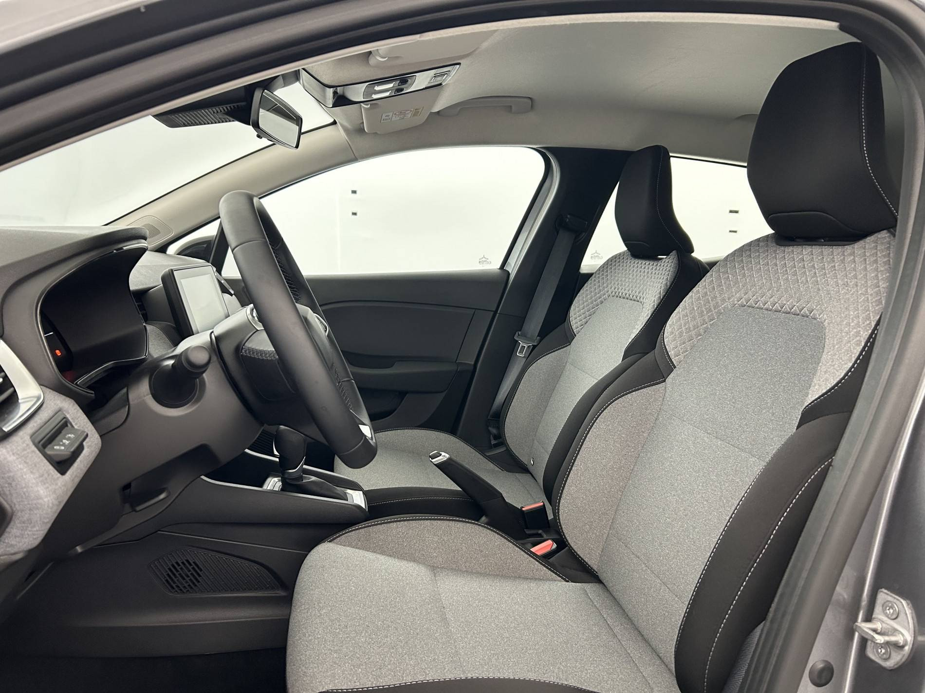 Vente en ligne Renault Clio 5 Clio E-Tech full hybrid 145 ch GSR2 au prix de 19 990 €