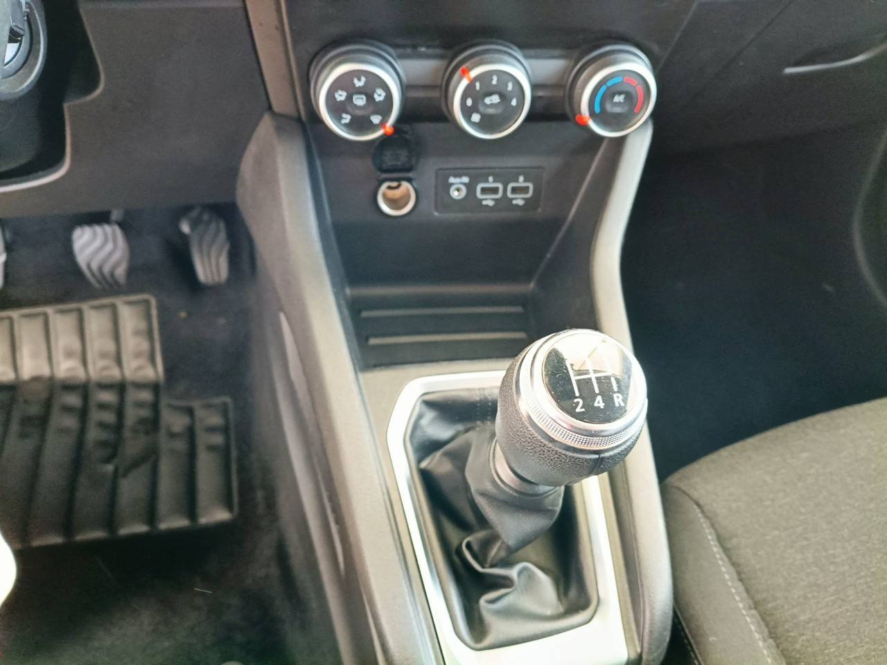 Vente en ligne Renault Clio 5 Clio TCe 100 au prix de 11 990 €