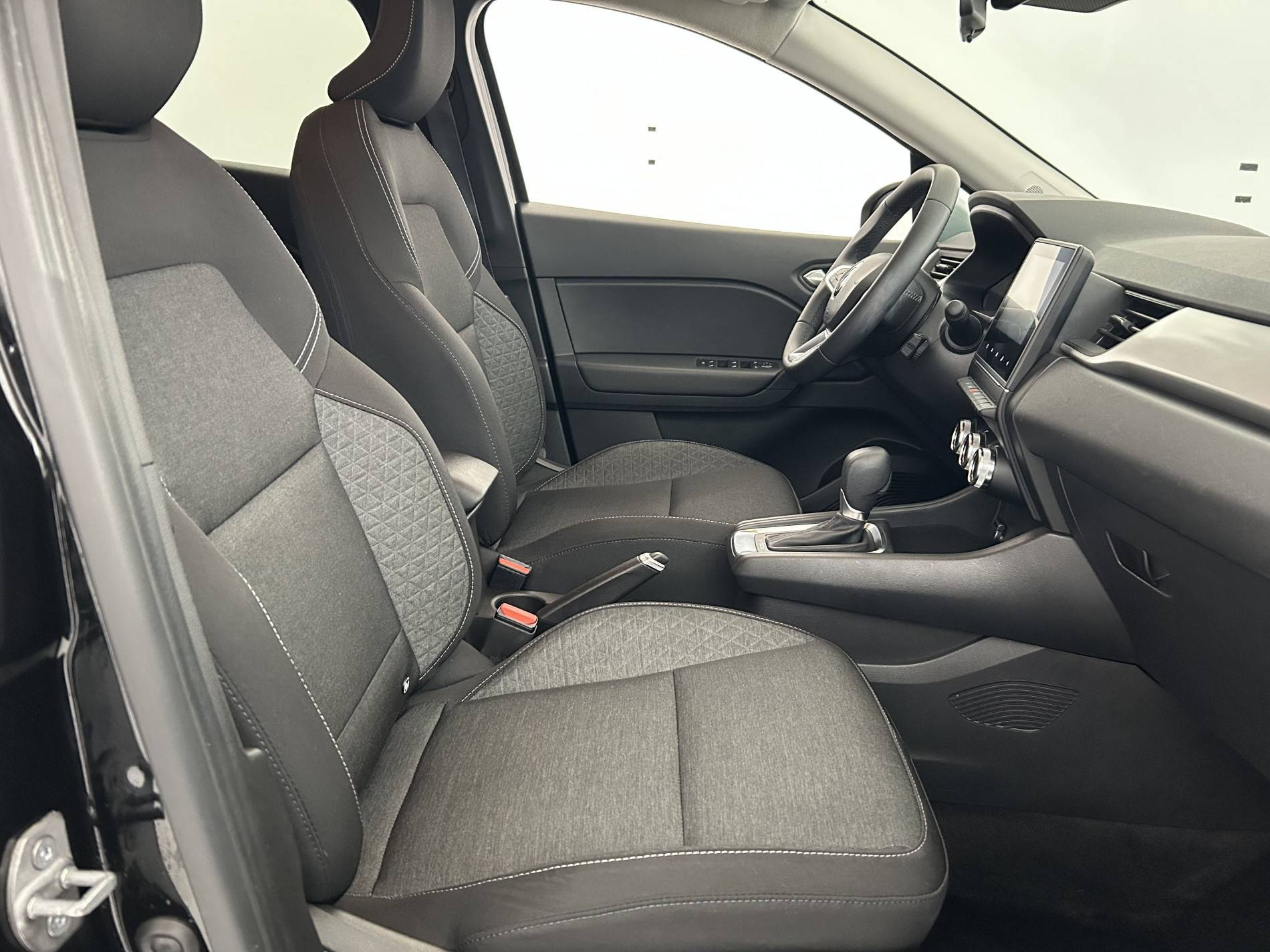 Vente en ligne Renault Captur  E-Tech full hybrid 145 au prix de 18 171 €
