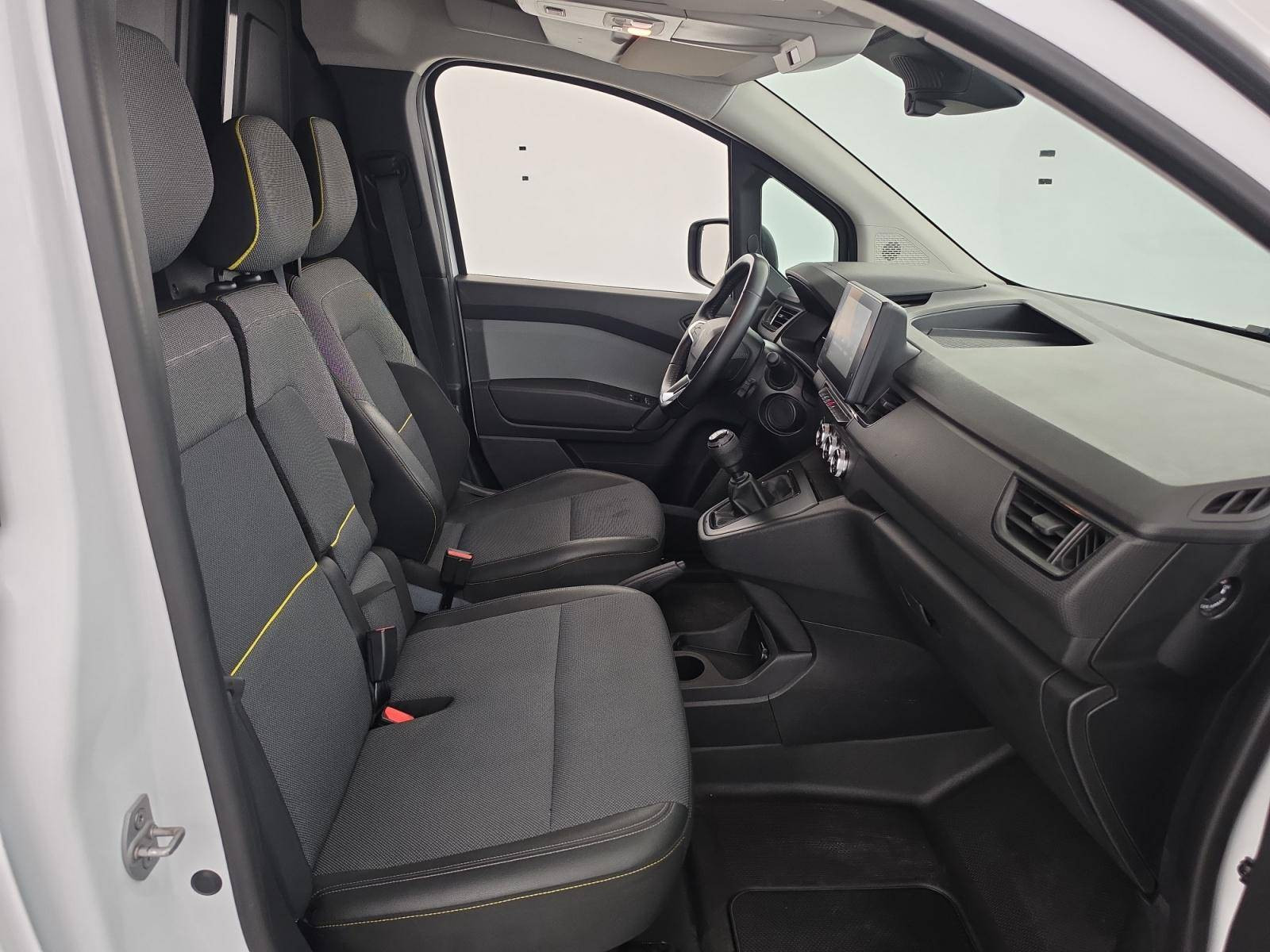 Vente en ligne Renault Kangoo Van  FG TOLE BLUE DCI 95 L1 GSR2 au prix de 17 990 €