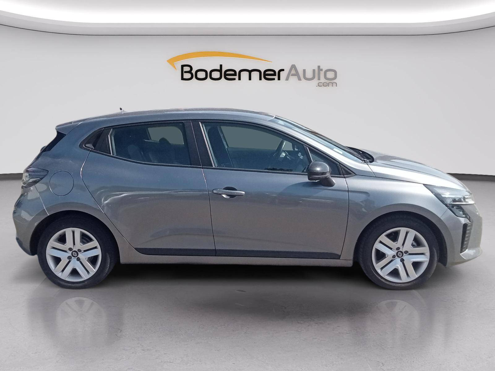 Vente en ligne Renault Clio 5 Clio E-Tech full hybrid 145 au prix de 16 390 €