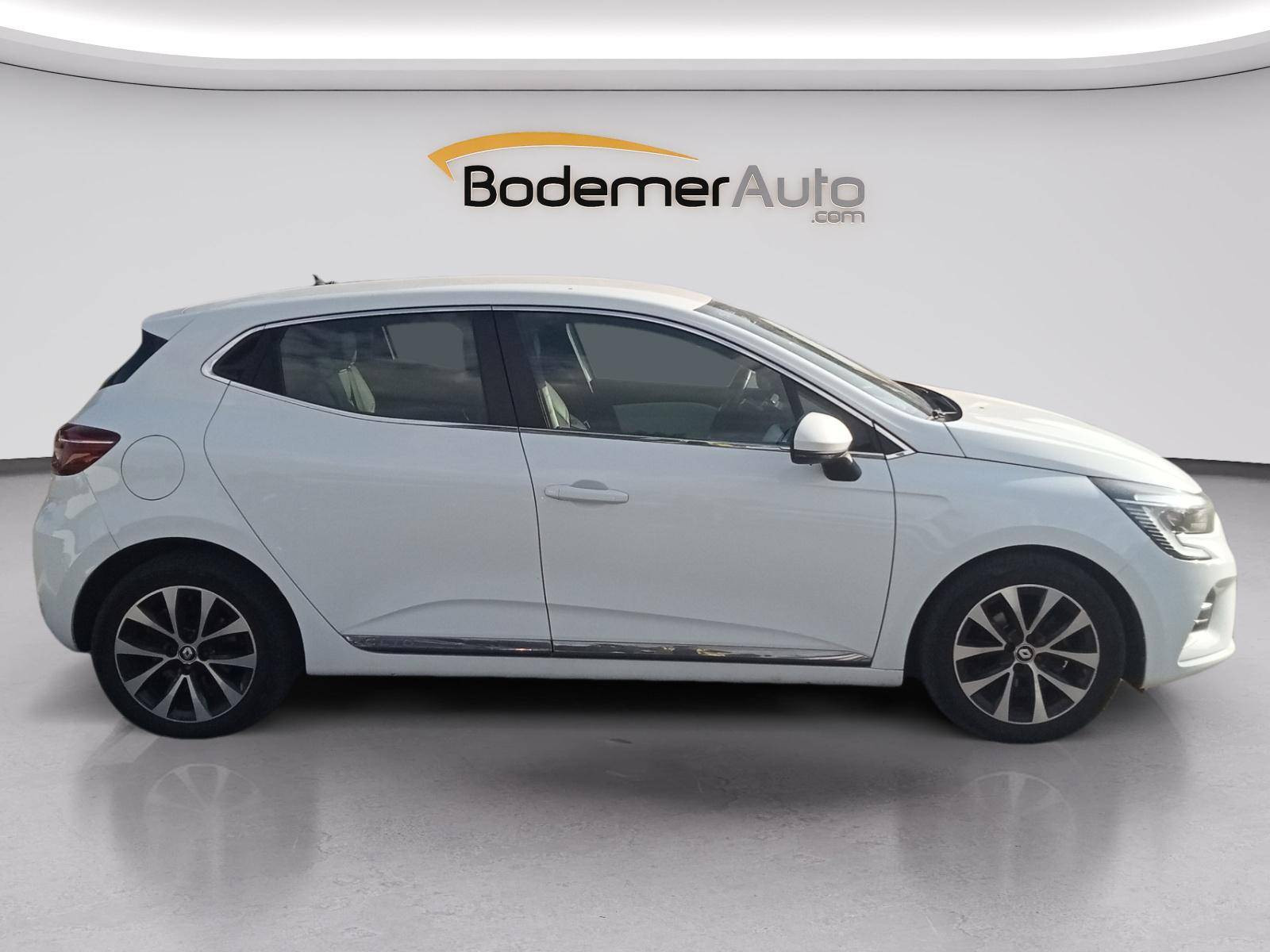 Vente en ligne Renault Clio 5 Clio TCe 90 - 21N au prix de 14 990 €