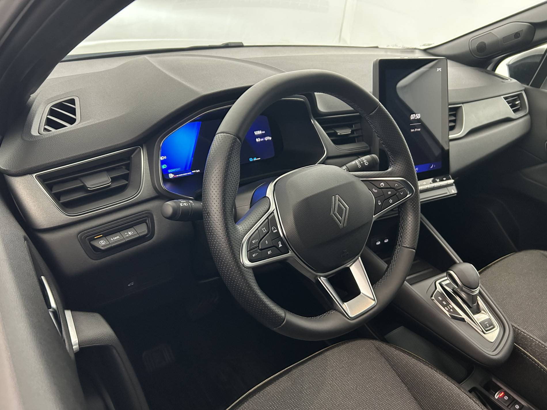 Vente en ligne Renault Symbioz  E-Tech full hybrid 145 au prix de 26 890 €