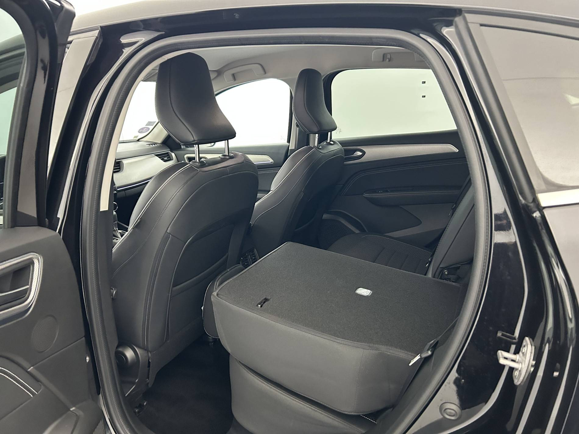 Vente en ligne Renault Arkana  TCe 140 EDC FAP - 21B au prix de 18 490 €