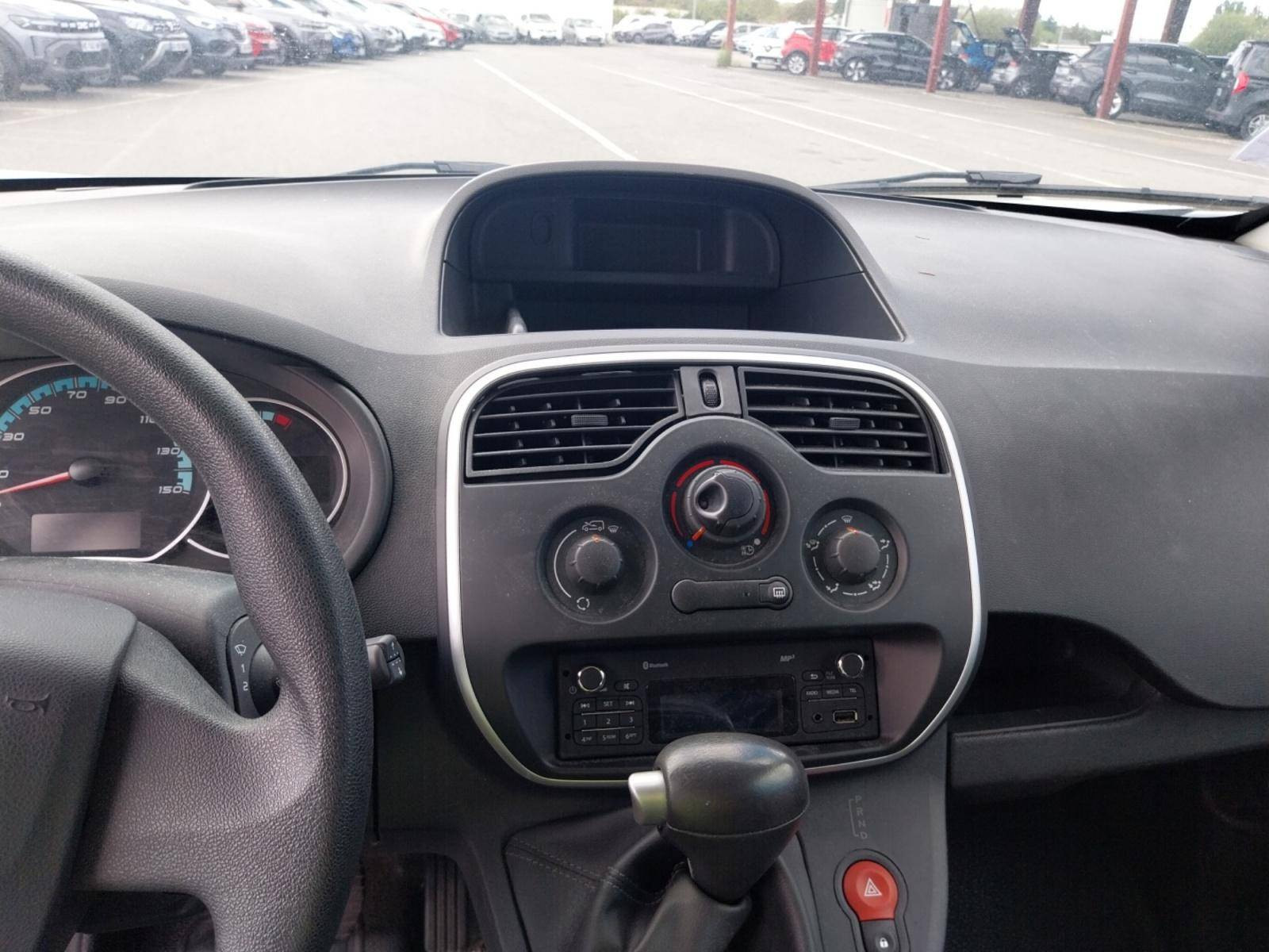 Vente en ligne Renault Kangoo Electrique KANGOO Z.E. 33 au prix de 14 990 €