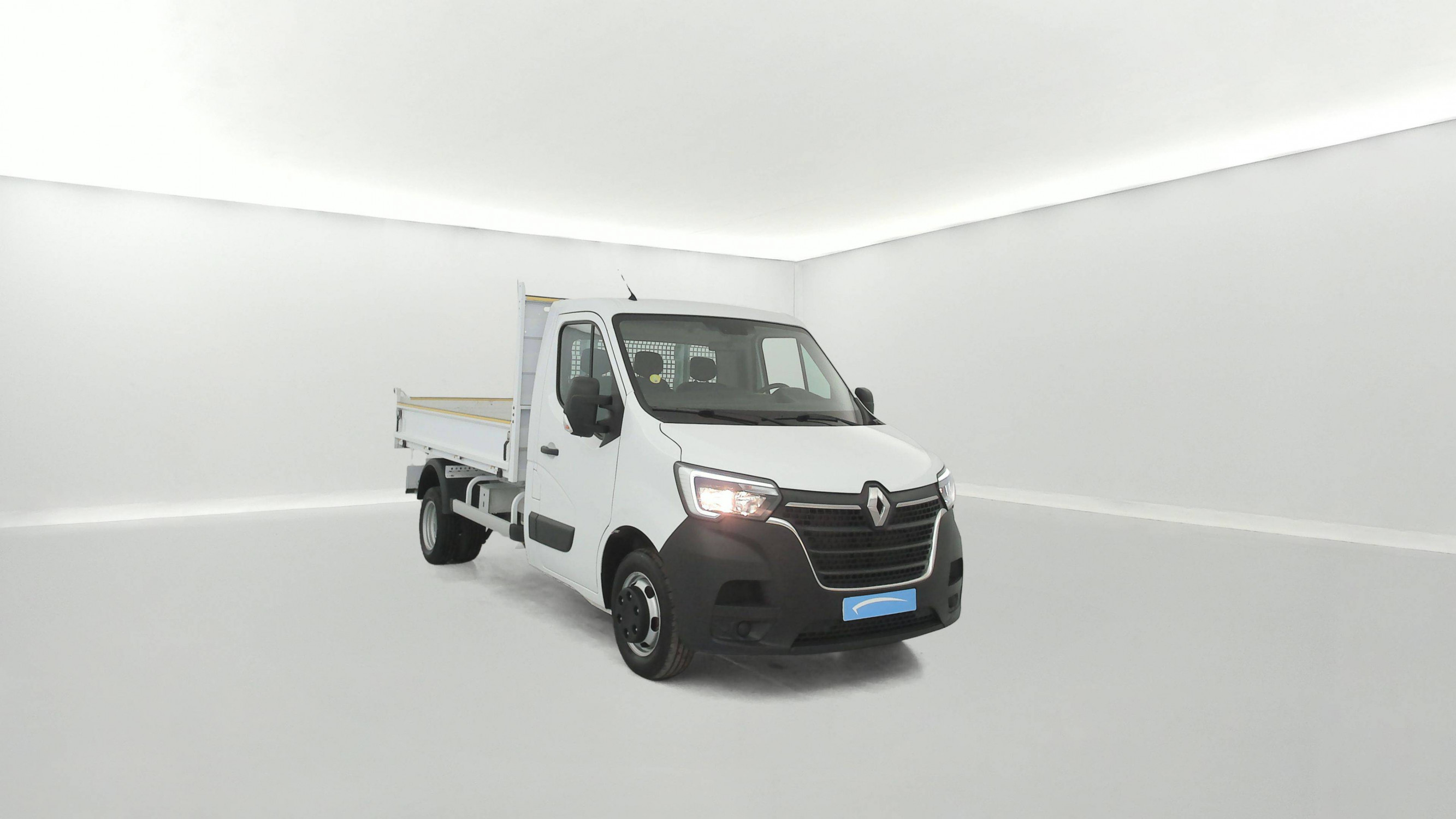 Vente en ligne Renault Master 3 Châssis Cabine MASTER CC PROP RJ3500 L2 PAFC BLUE DCI 130 EURO VI au prix de 33 990 €