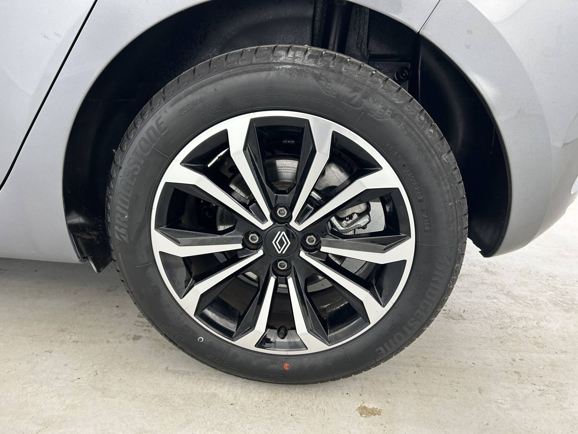 Vente en ligne Renault Clio 5 Clio TCe 90 ch GSR2 au prix de 18 990 €