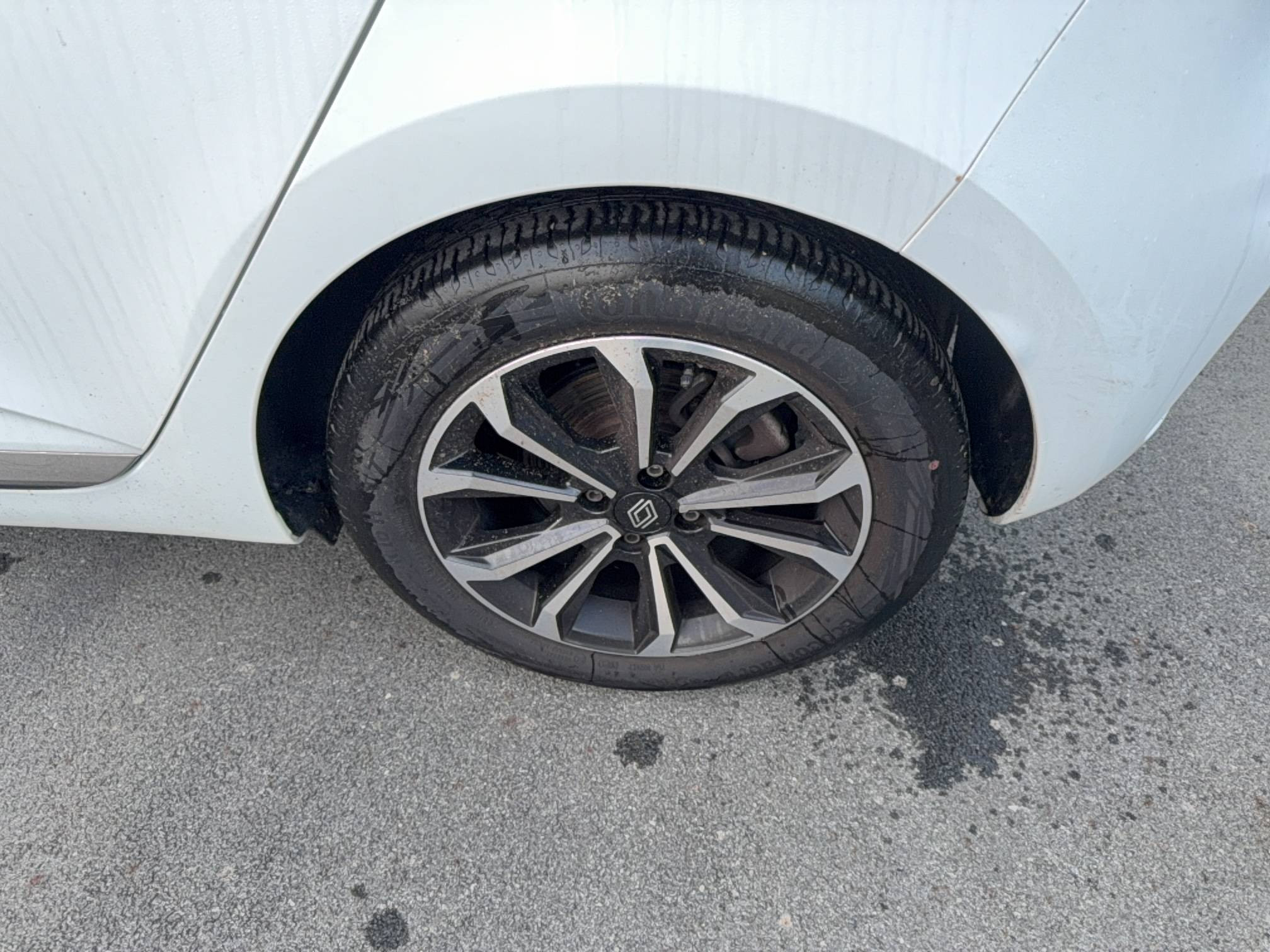 Vente en ligne Renault Clio 5 Clio TCe 90 au prix de 15 990 €