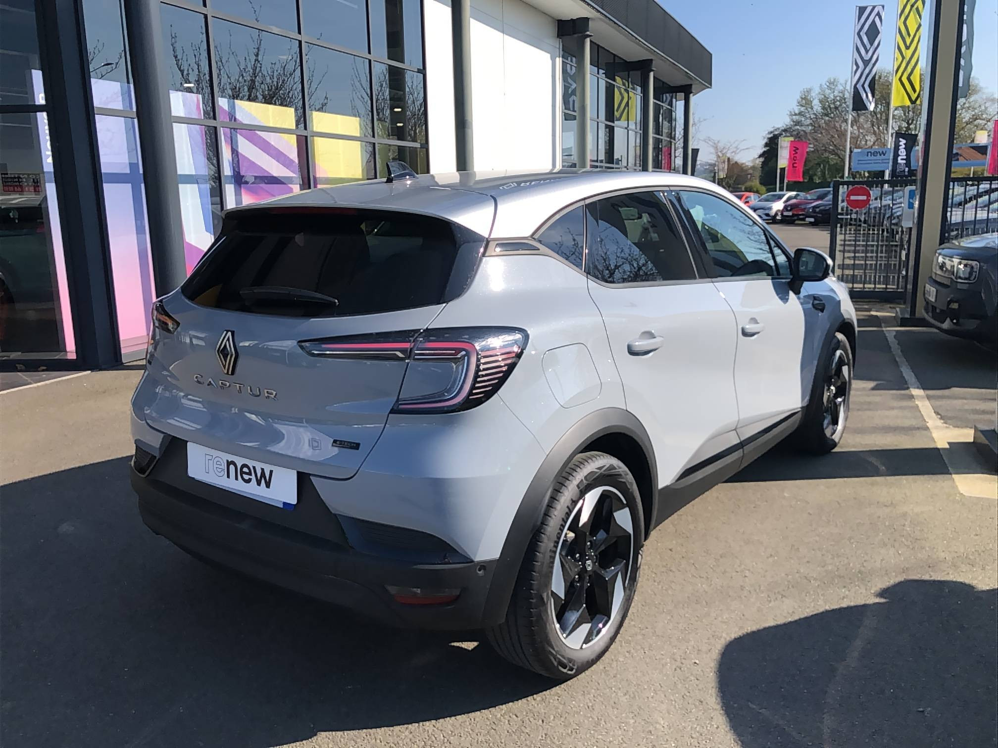 Vente en ligne Renault Captur  E-Tech full hybrid 145 ch au prix de 25 990 €