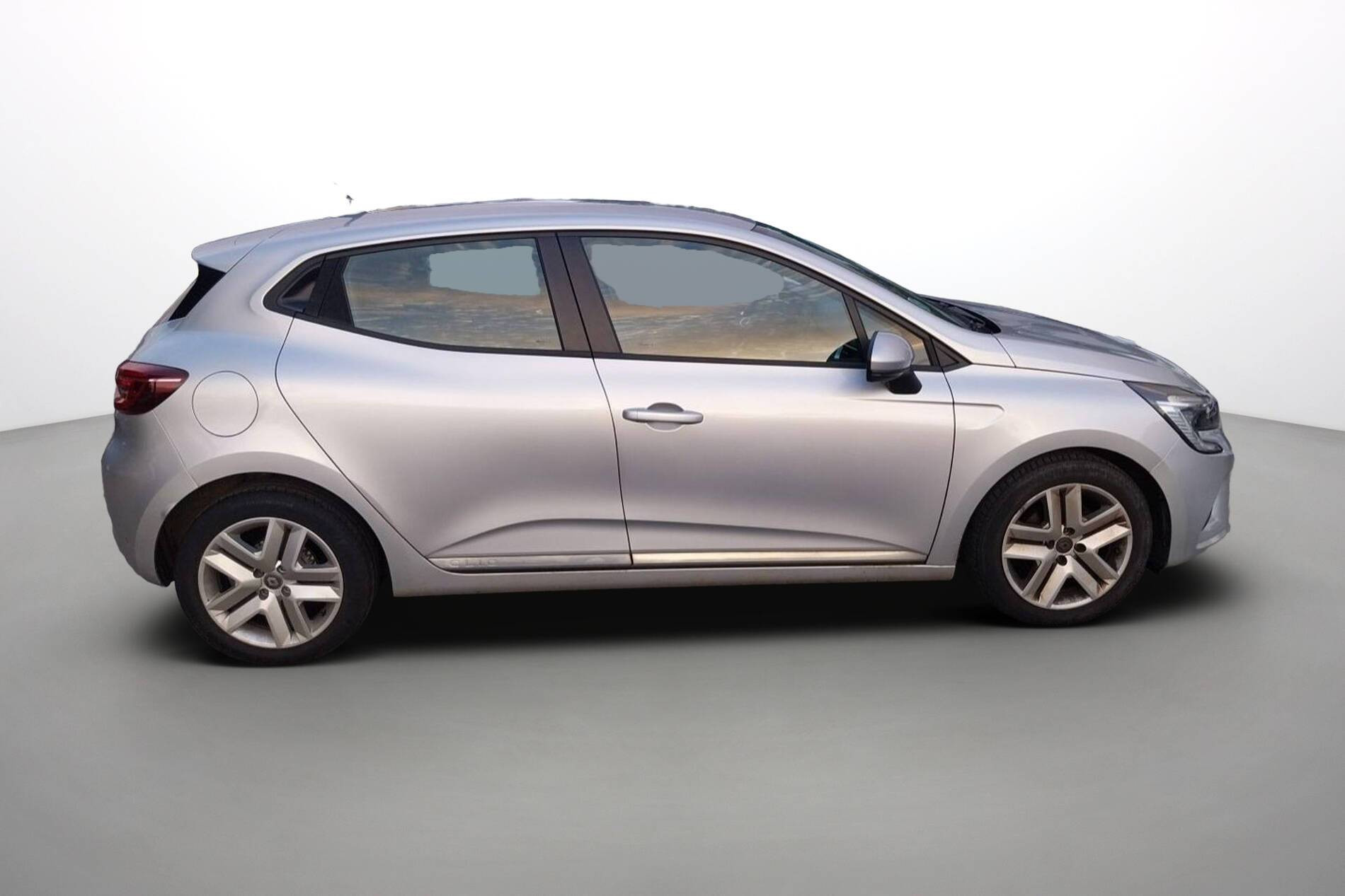Vente en ligne Renault Clio 5 Clio TCe 90 - 21N au prix de 13 490 €