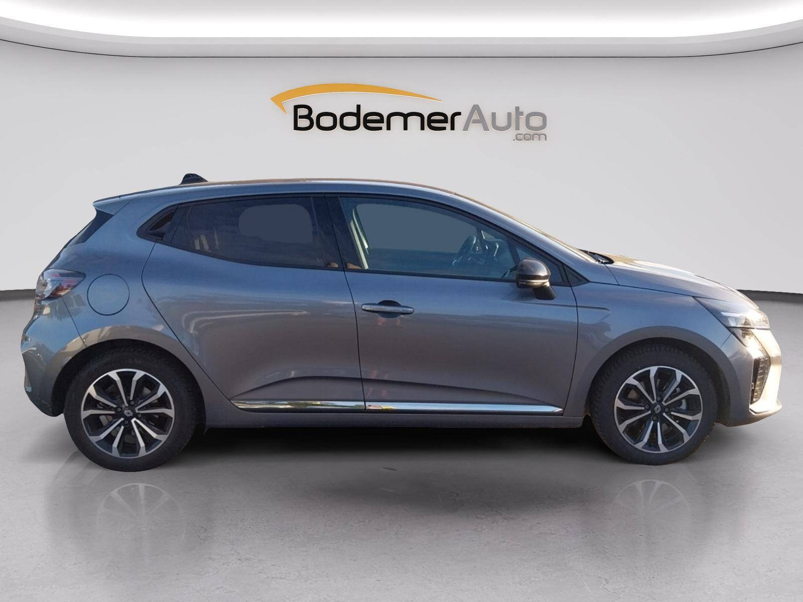Vente en ligne Renault Clio 5 Clio E-Tech full hybrid 145 au prix de 17 590 €