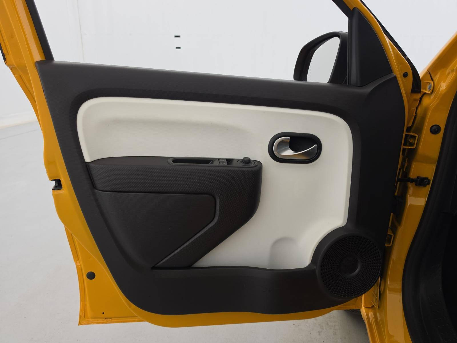 Vente en ligne Renault Twingo 3  SCe 65 au prix de 11 990 €