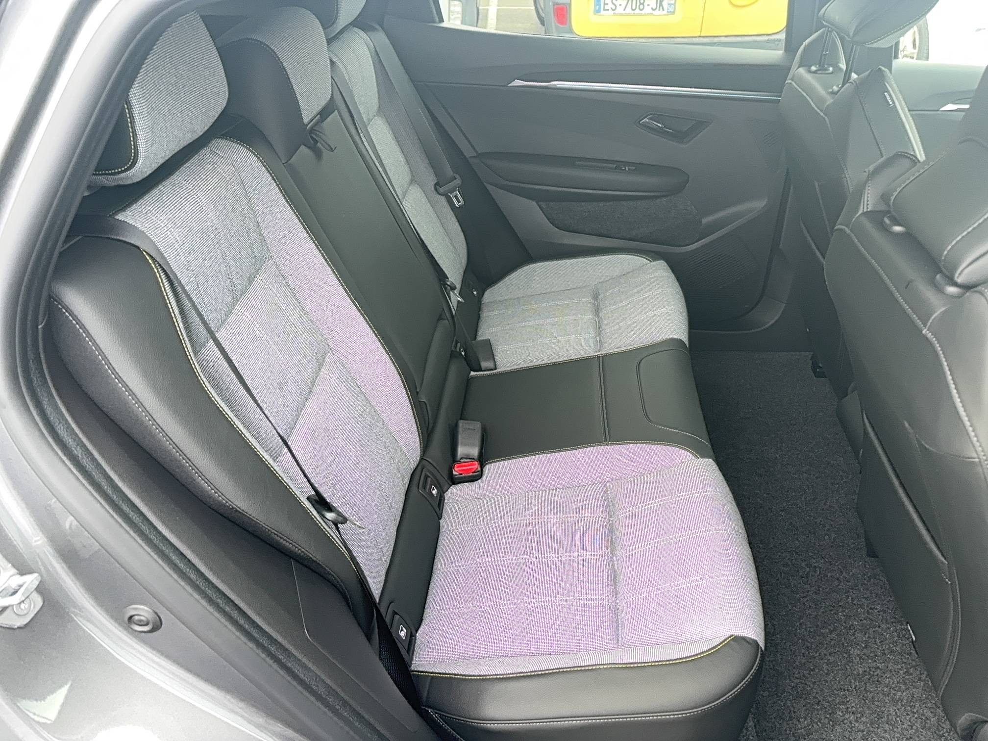 Vente en ligne Renault Scenic E-Tech Scenic E-Tech électrique 220 ch grande autonomie au prix de 45 500 €