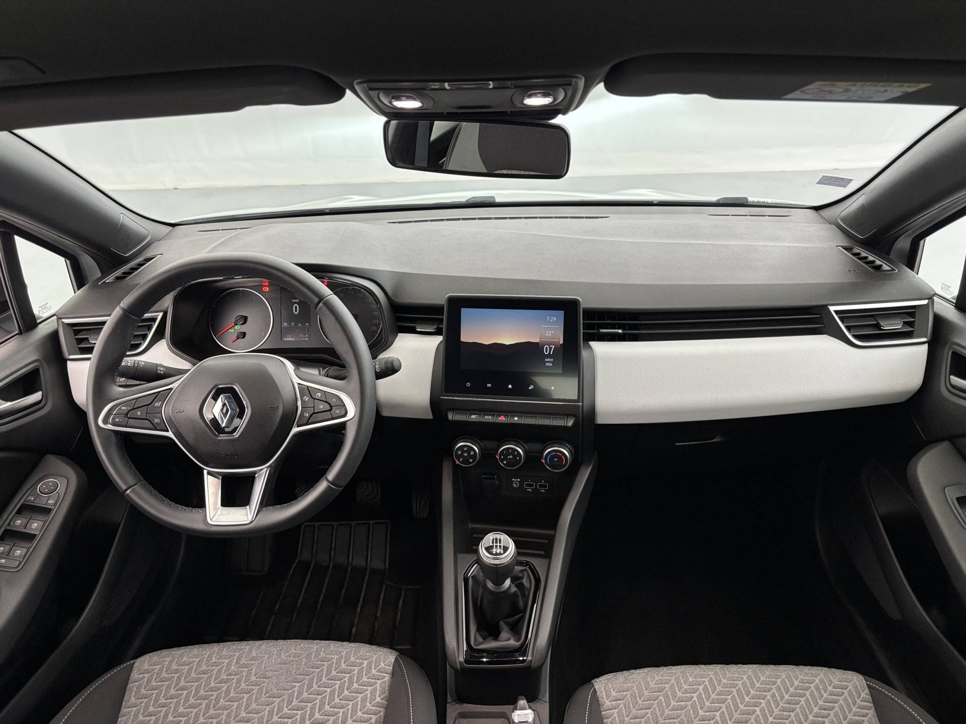 Vente en ligne Renault Clio 5 Clio TCe 90 - 21N au prix de 14 290 €