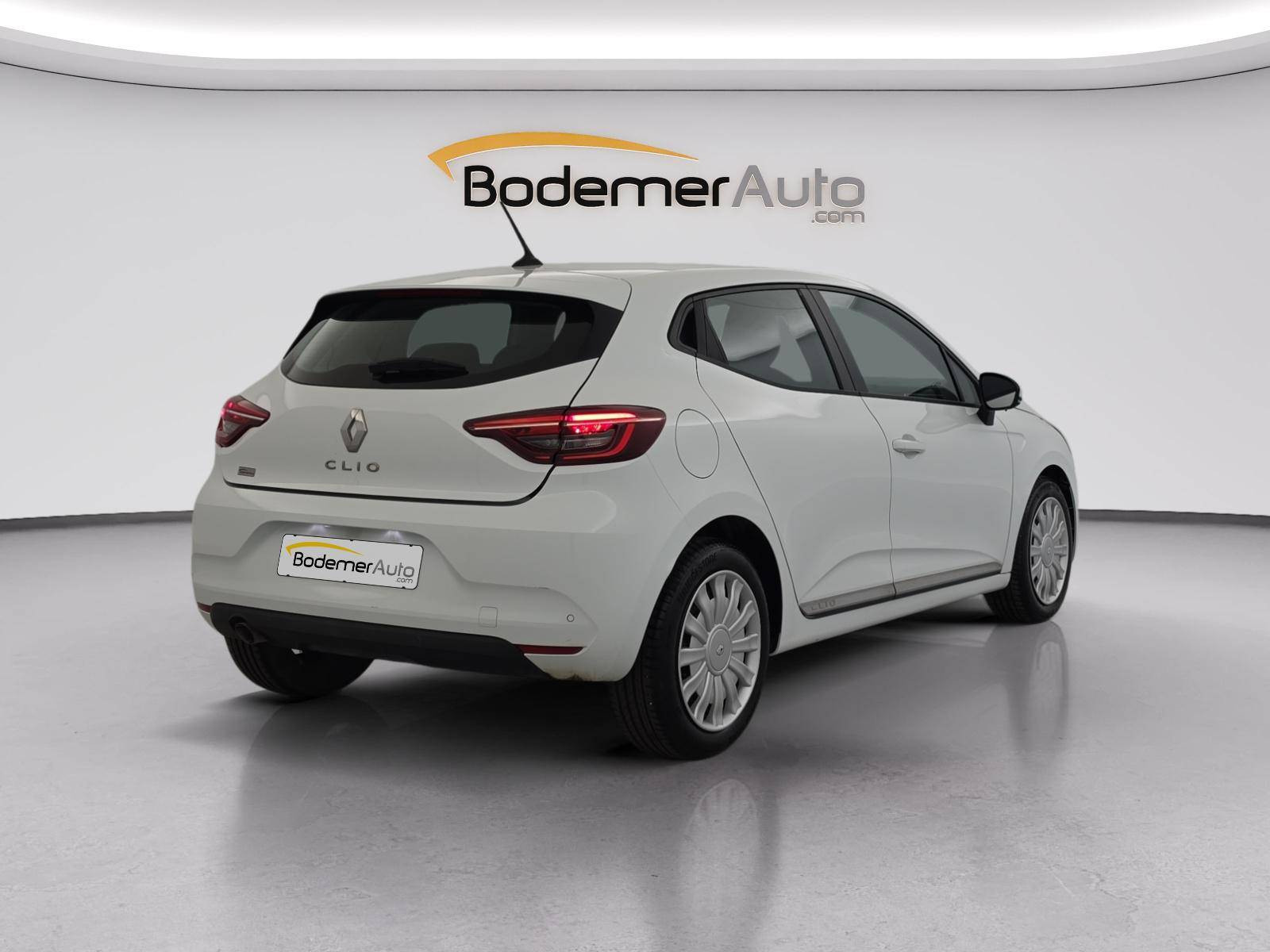 Vente en ligne Renault Clio 5 Clio TCe 90 - 21 au prix de 12 791 €