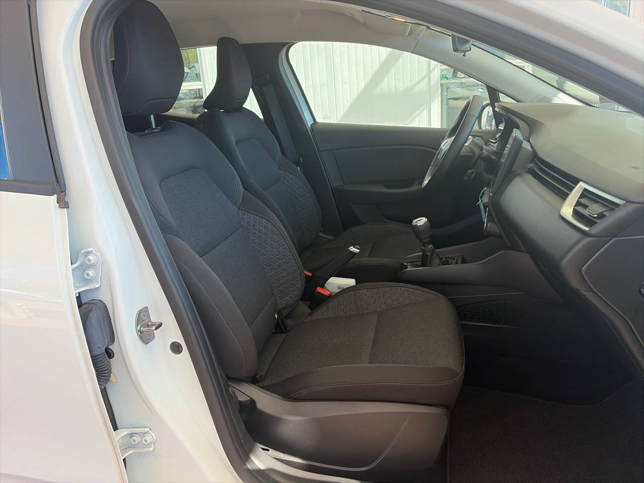 Vente en ligne Renault Clio 5 Clio TCe 90 au prix de 13 790 €