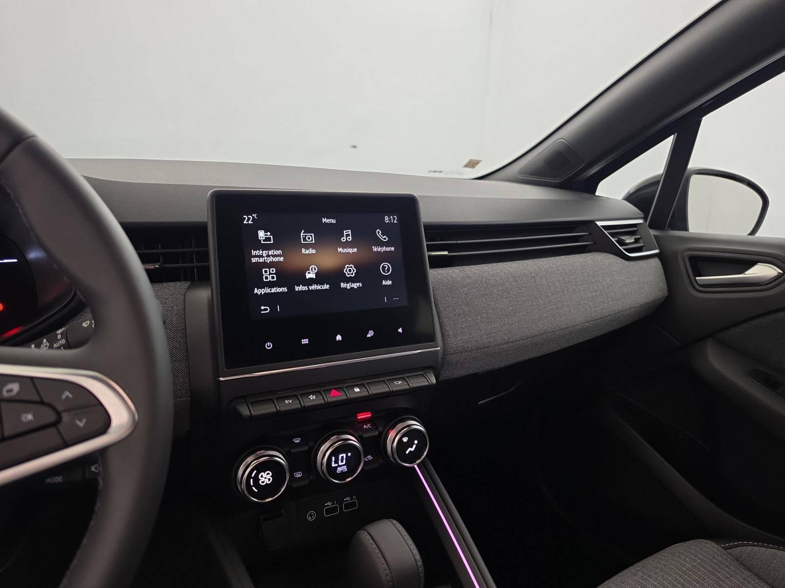 Vente en ligne Renault Clio 5 Clio E-Tech full hybrid 145 au prix de 20 490 €