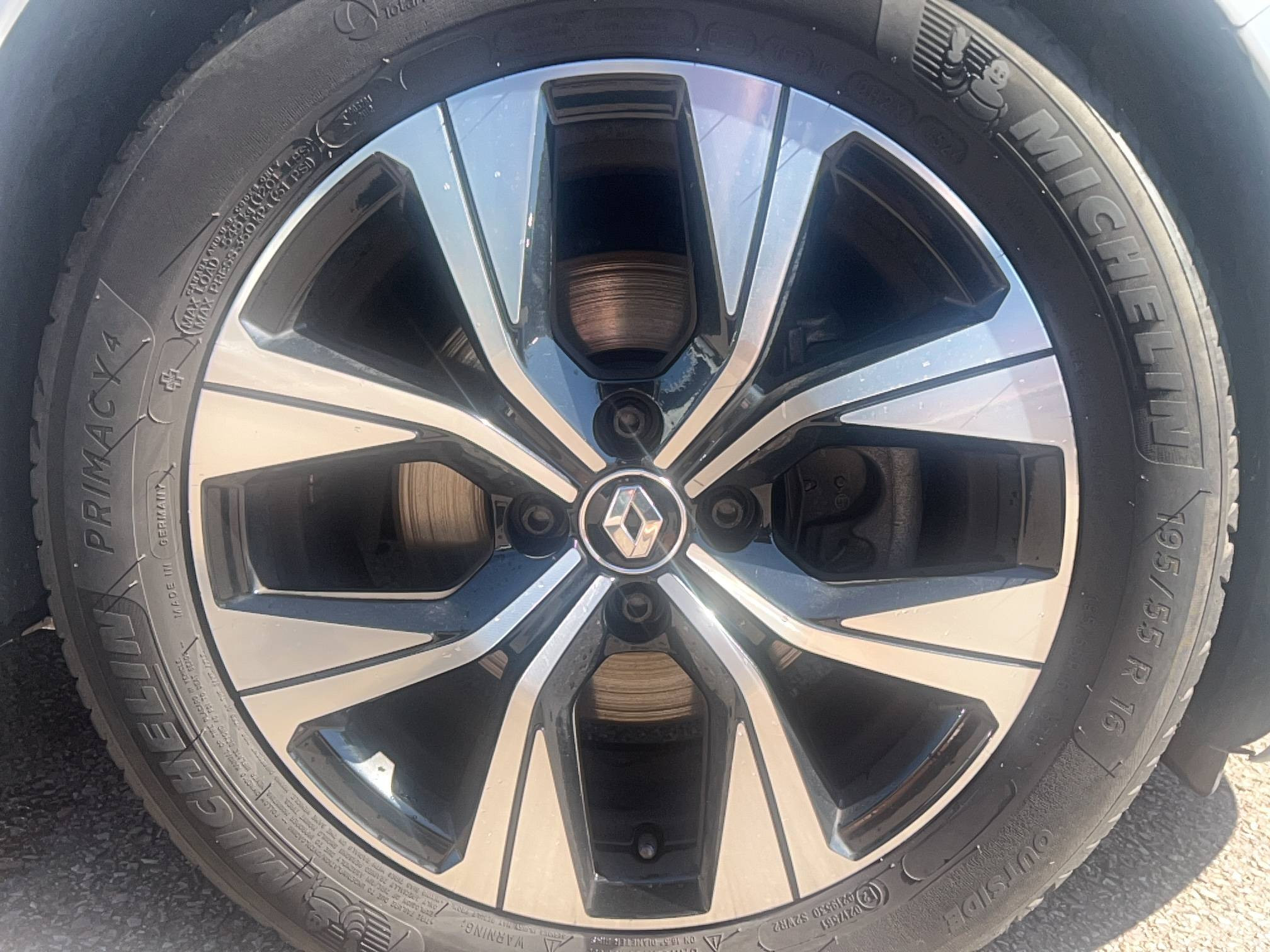 Vente en ligne Renault Clio 5 Clio Blue dCi 100 au prix de 13 991 €