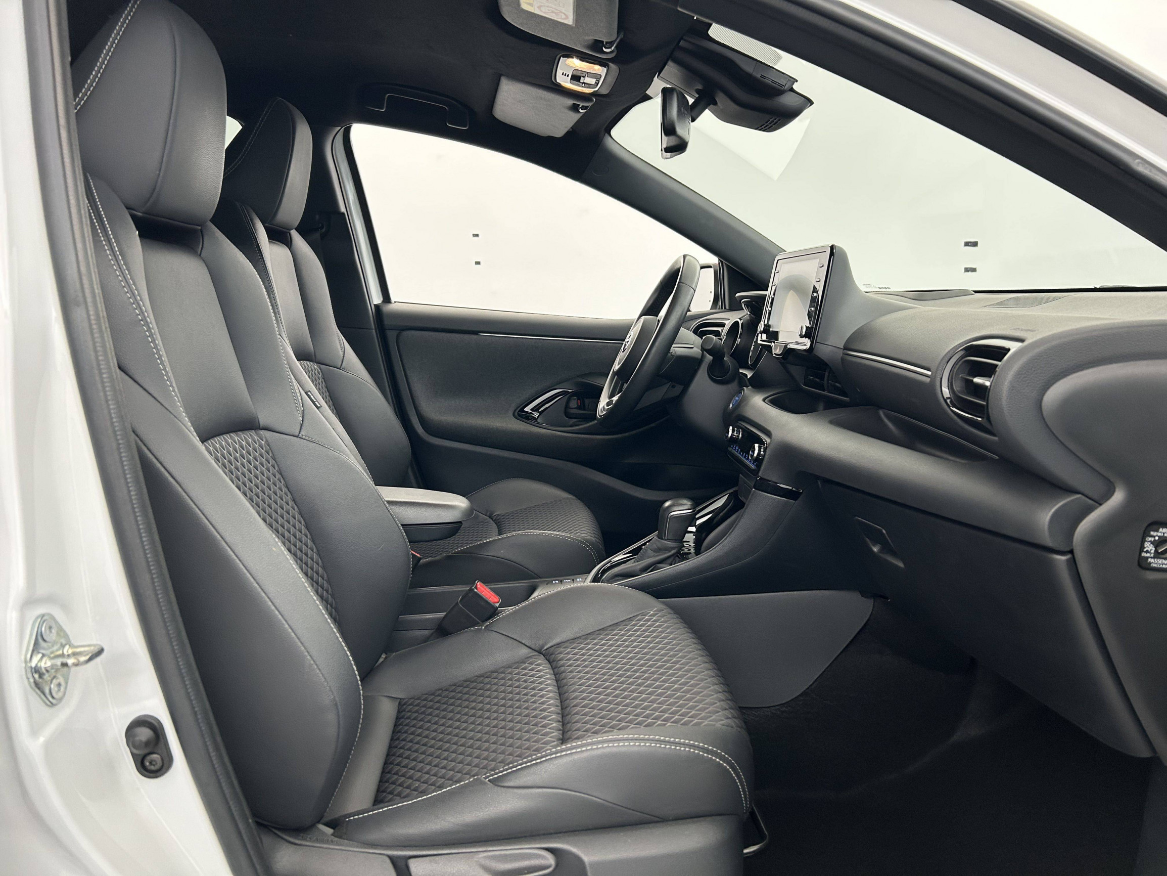 Vente en ligne Toyota Yaris Yaris Hybride 116h au prix de 18 500 €
