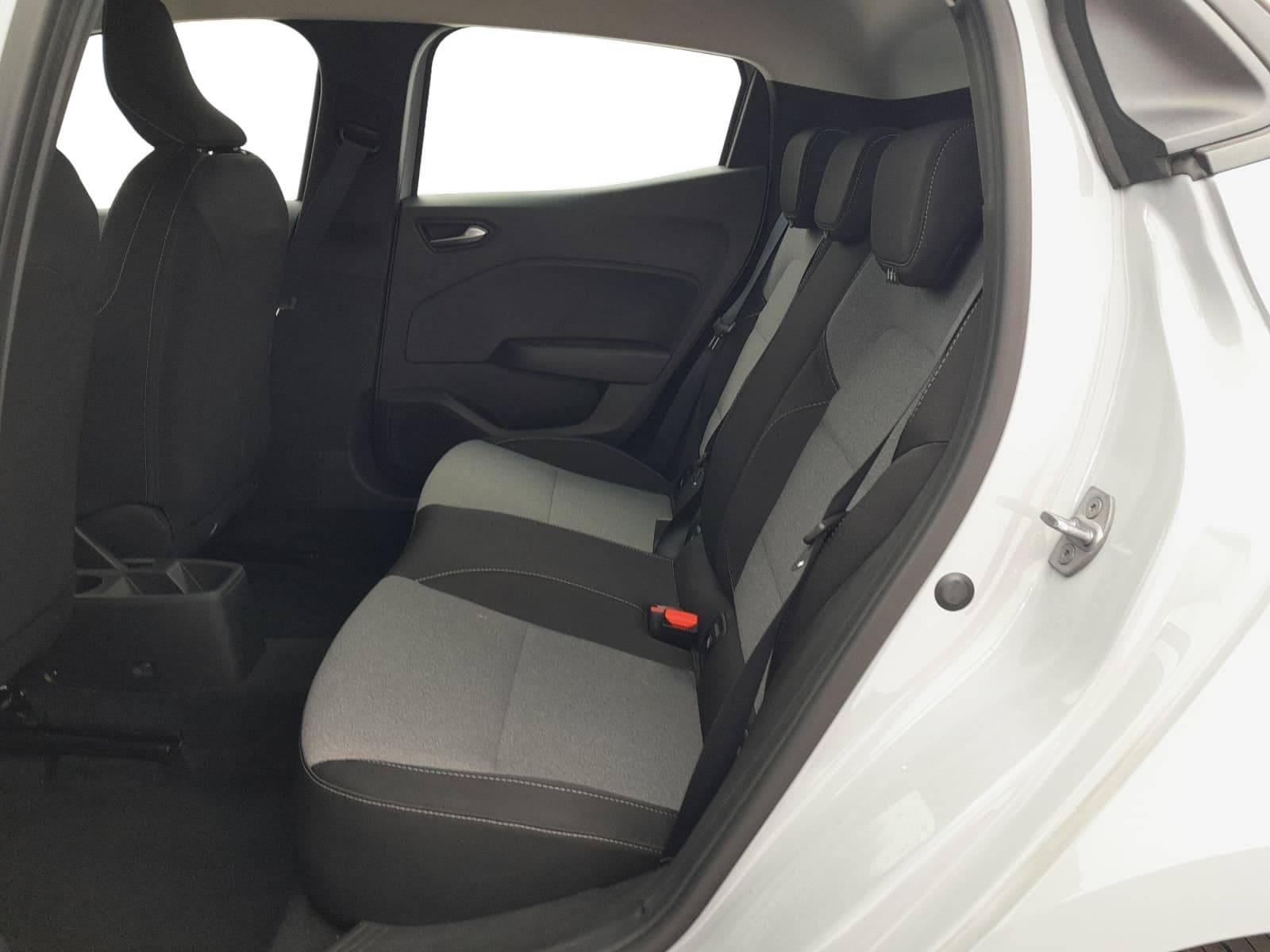 Vente en ligne Renault Clio 5 Clio Blue dCi 100 ch GSR2 au prix de 17 990 €