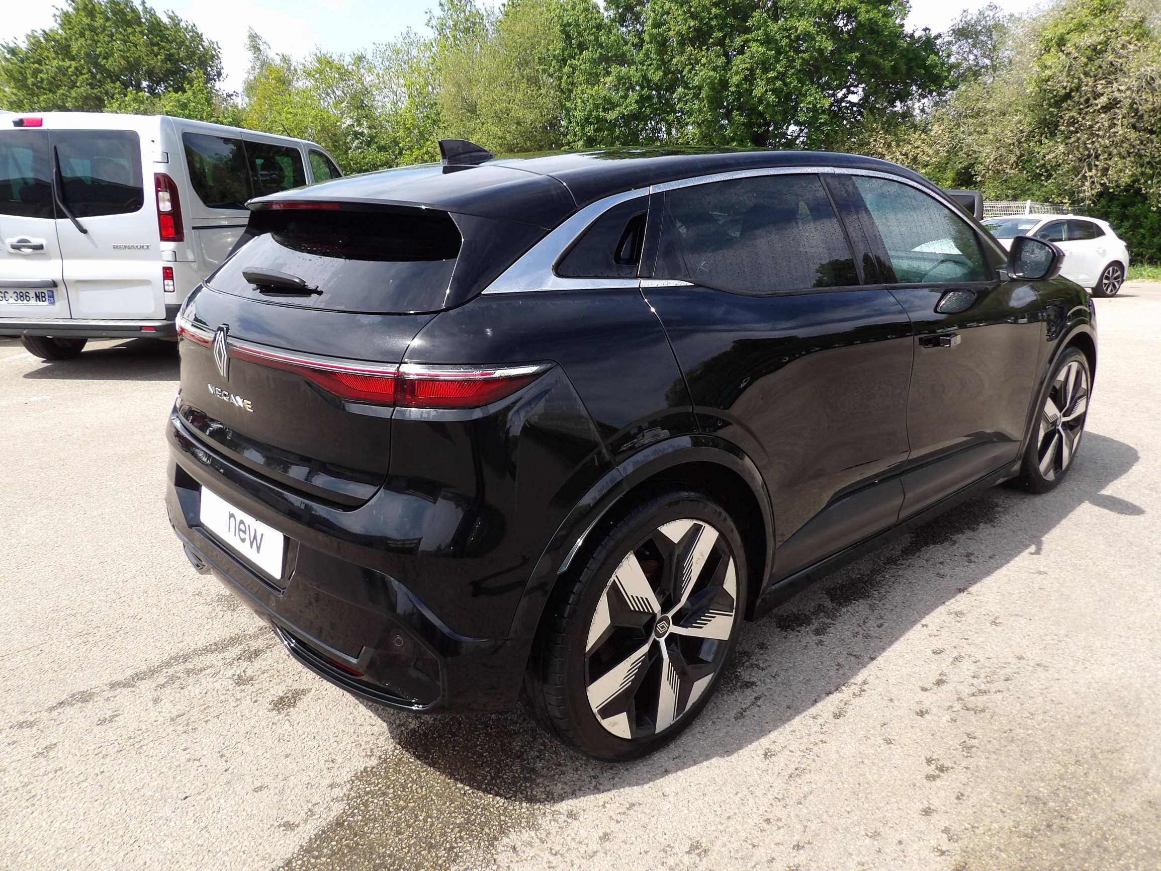 Vente en ligne Renault Megane E-Tech  EV60 220 ch super charge au prix de 22 999 €
